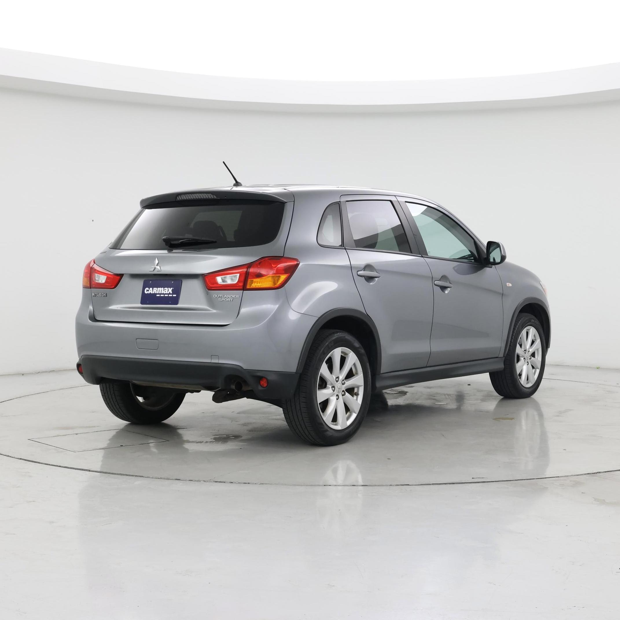 Thumbnail: 2014 Mitsubishi Outlander Sport - 8