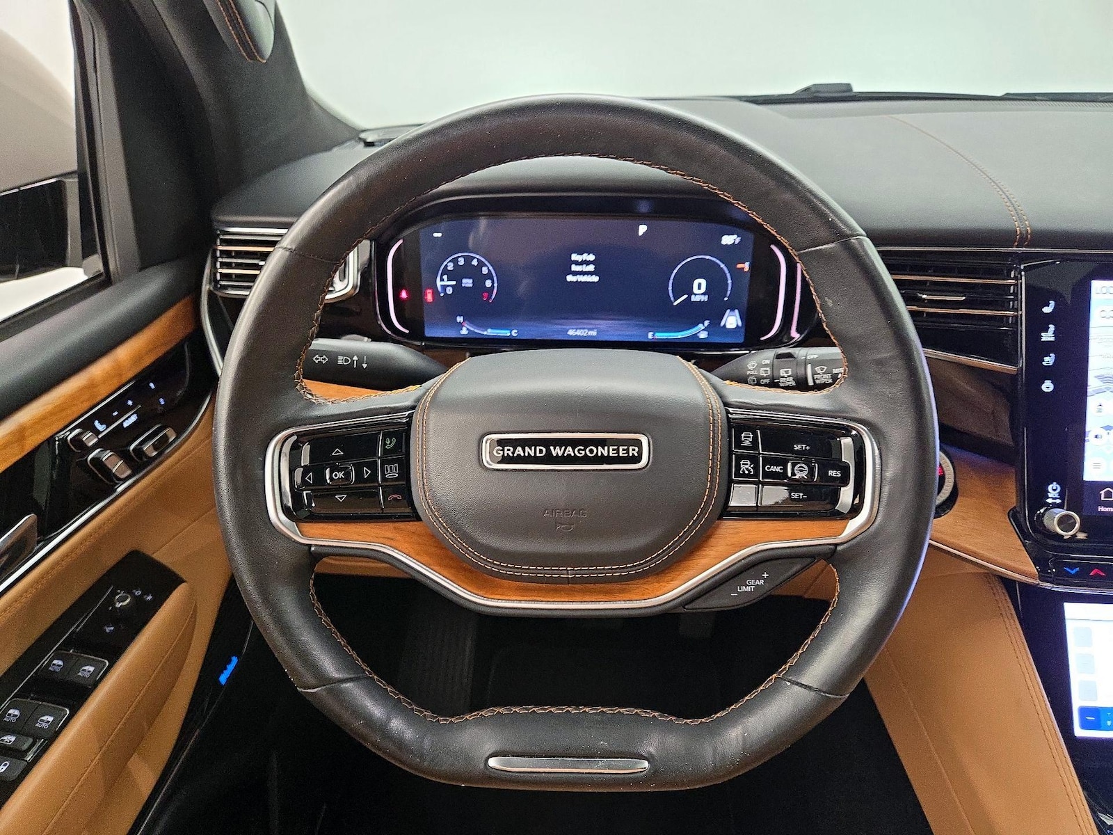 2022 Jeep Grand Wagoneer Series III - Photo 11