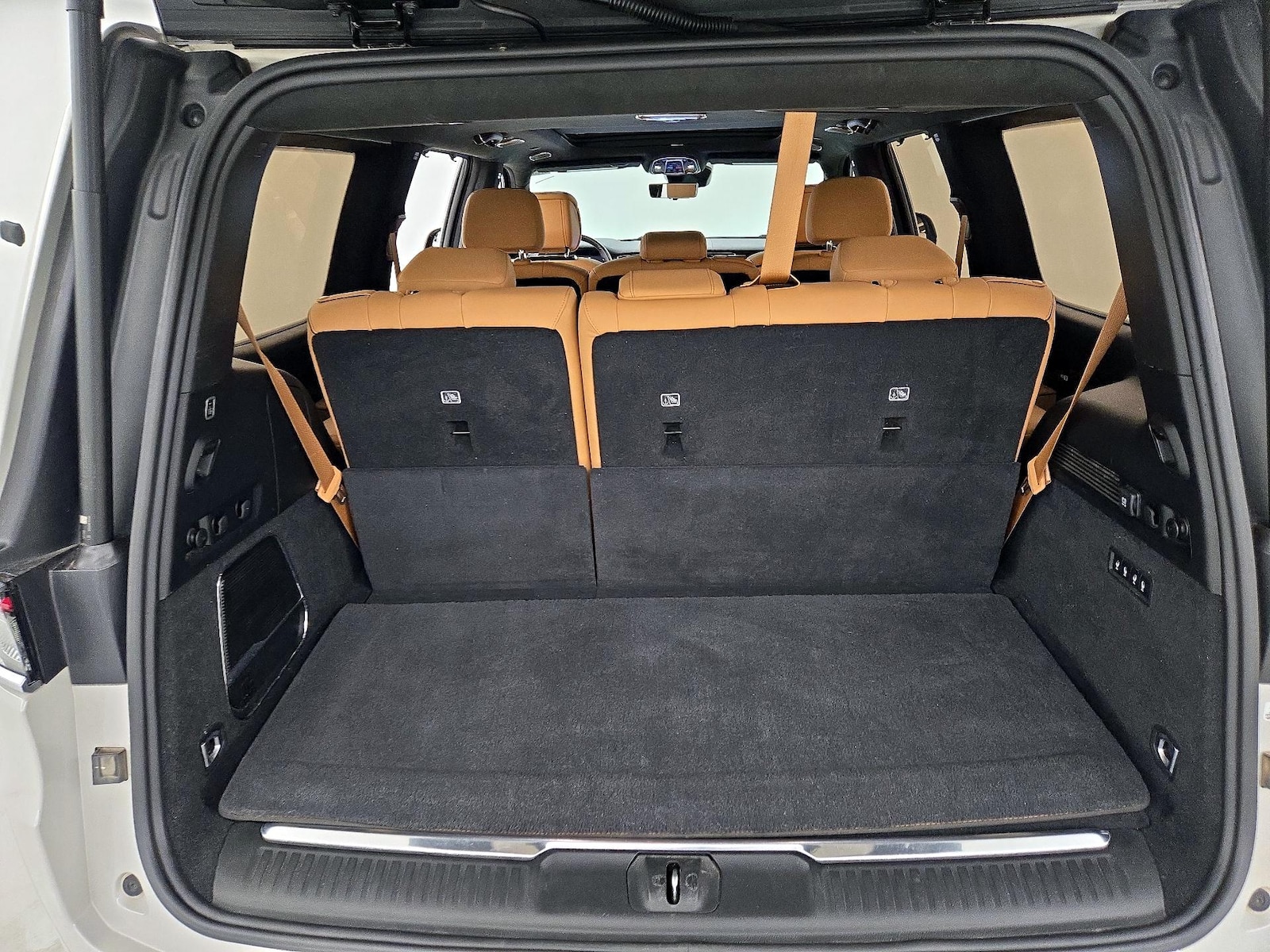 2022 Jeep Grand Wagoneer Series III - Photo 24