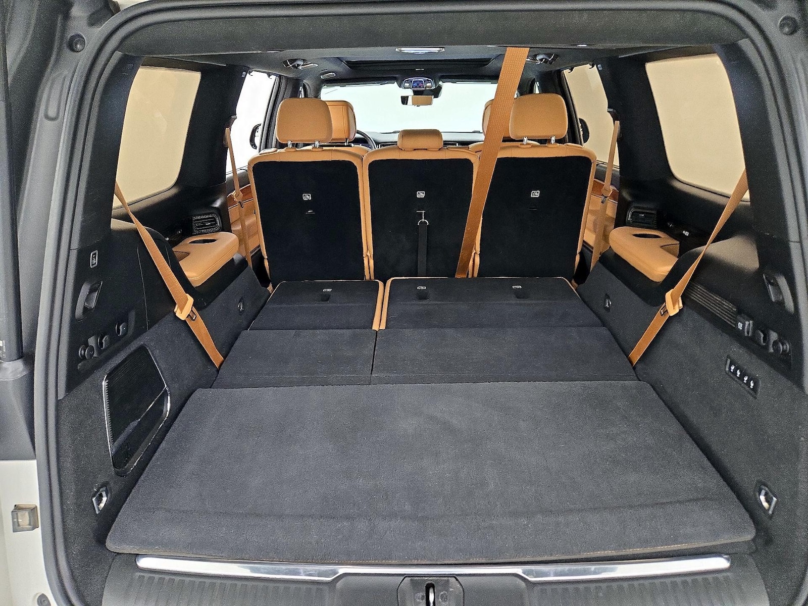 2022 Jeep Grand Wagoneer Series III - Photo 25