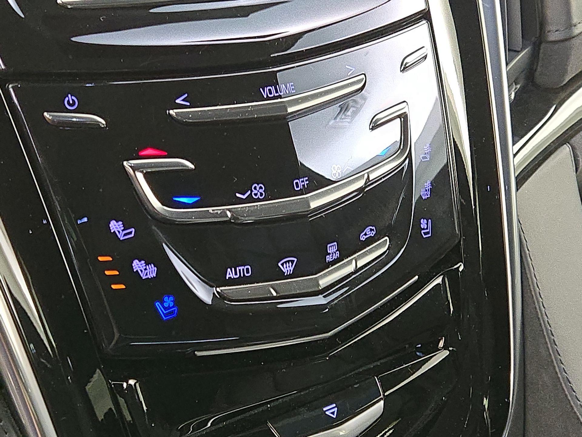 Thumbnail: 2020 Cadillac Escalade - 17