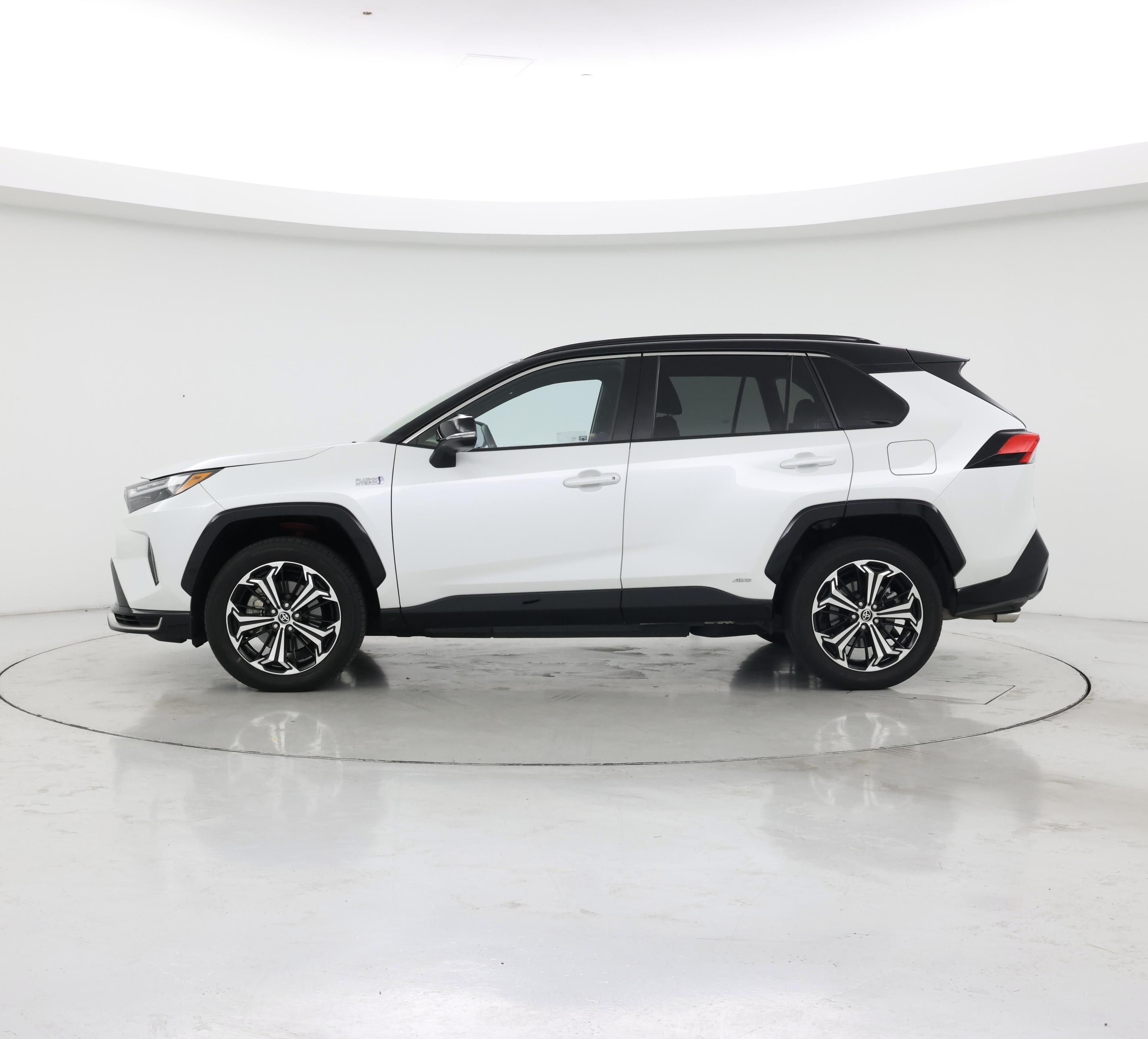 Thumbnail: 2023 Toyota RAV4 - 3