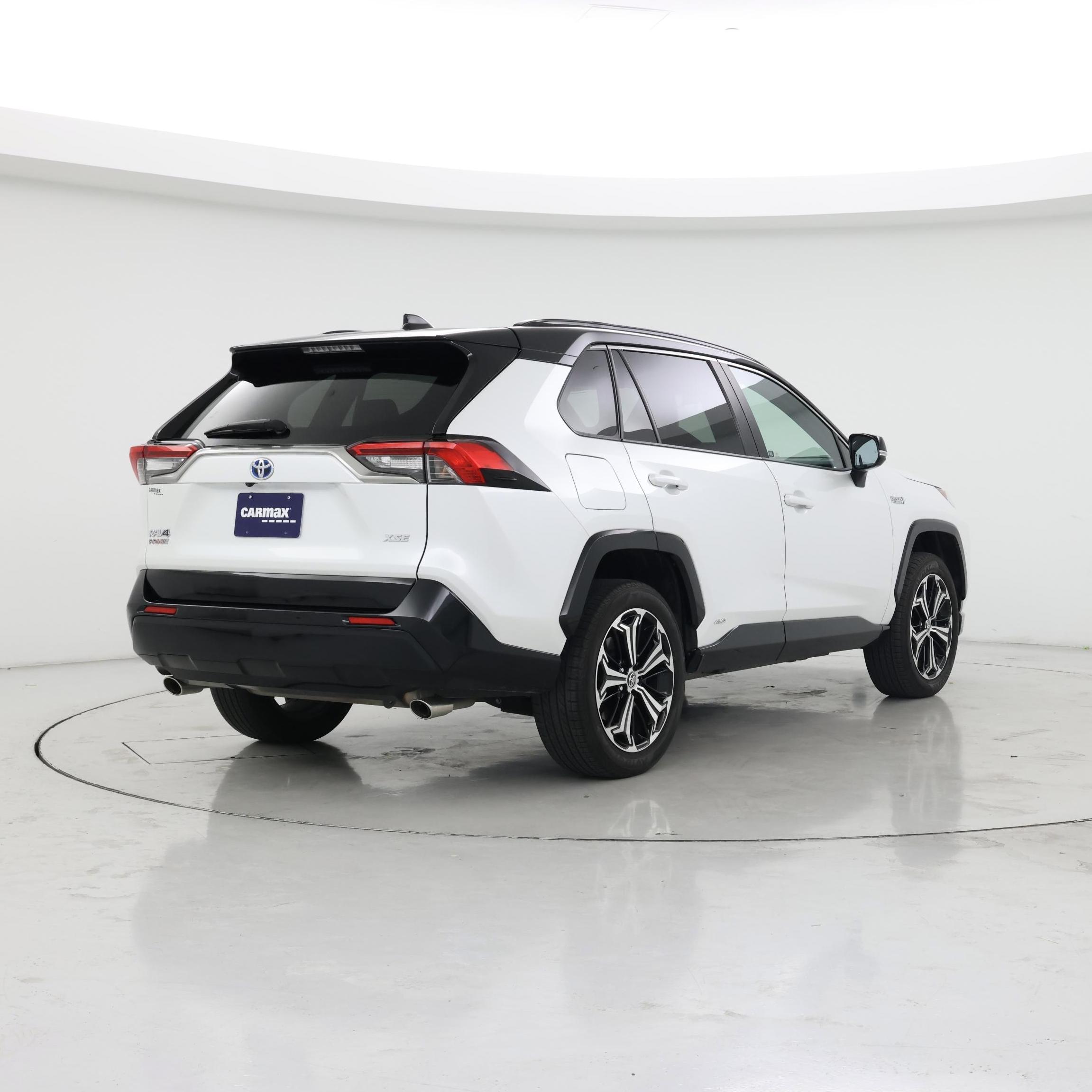 Thumbnail: 2023 Toyota RAV4 - 8