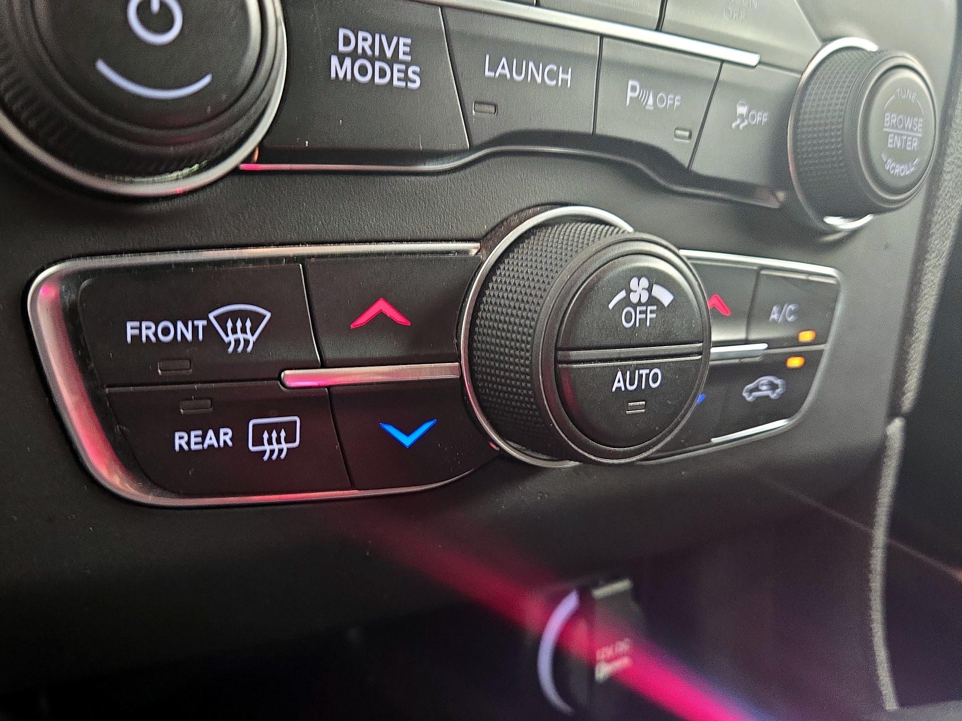 Thumbnail: 2019 Dodge Charger - 16