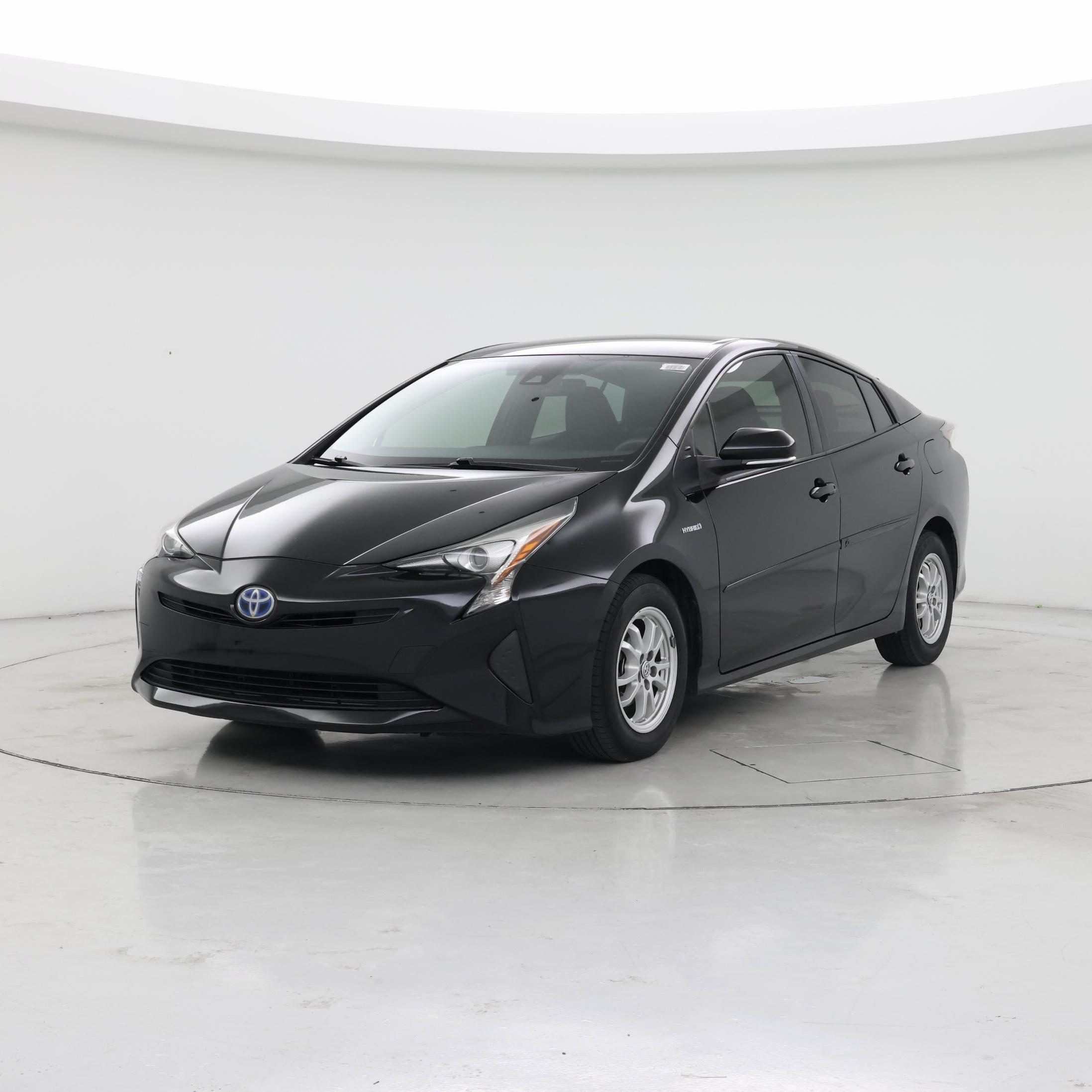 Thumbnail: 2017 Toyota Prius - 4