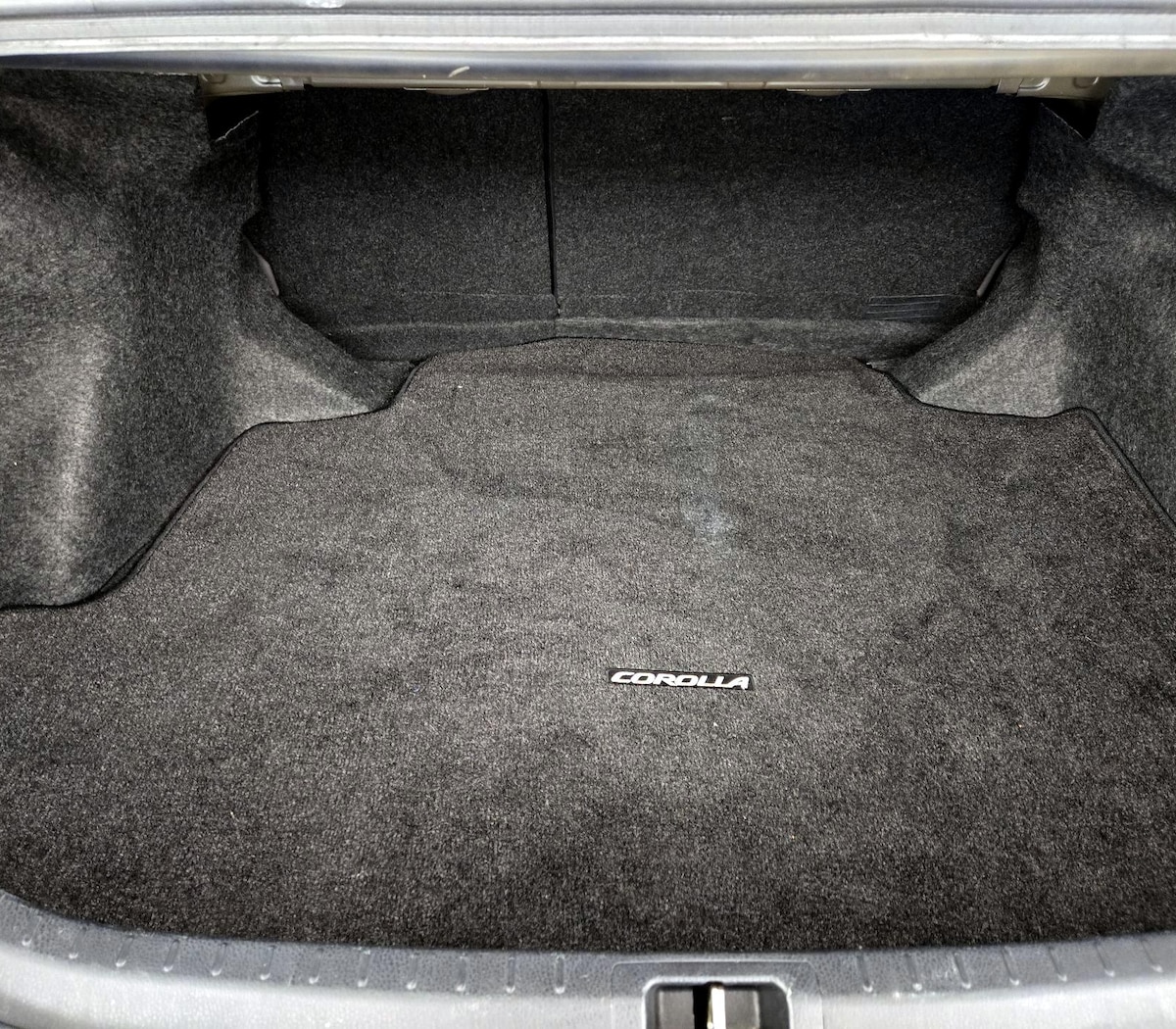 Trunk/Cargo (Seats Up)