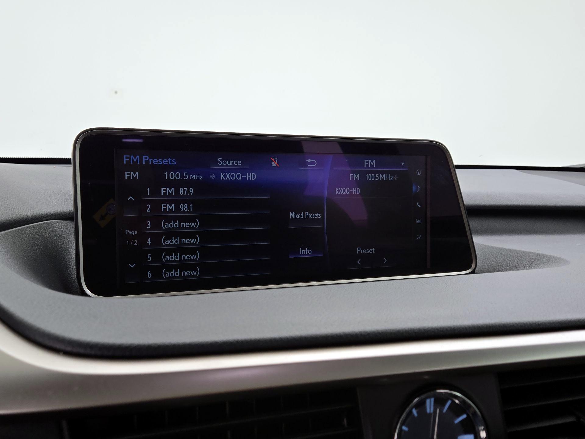 Thumbnail: 2017 Lexus RX - 16