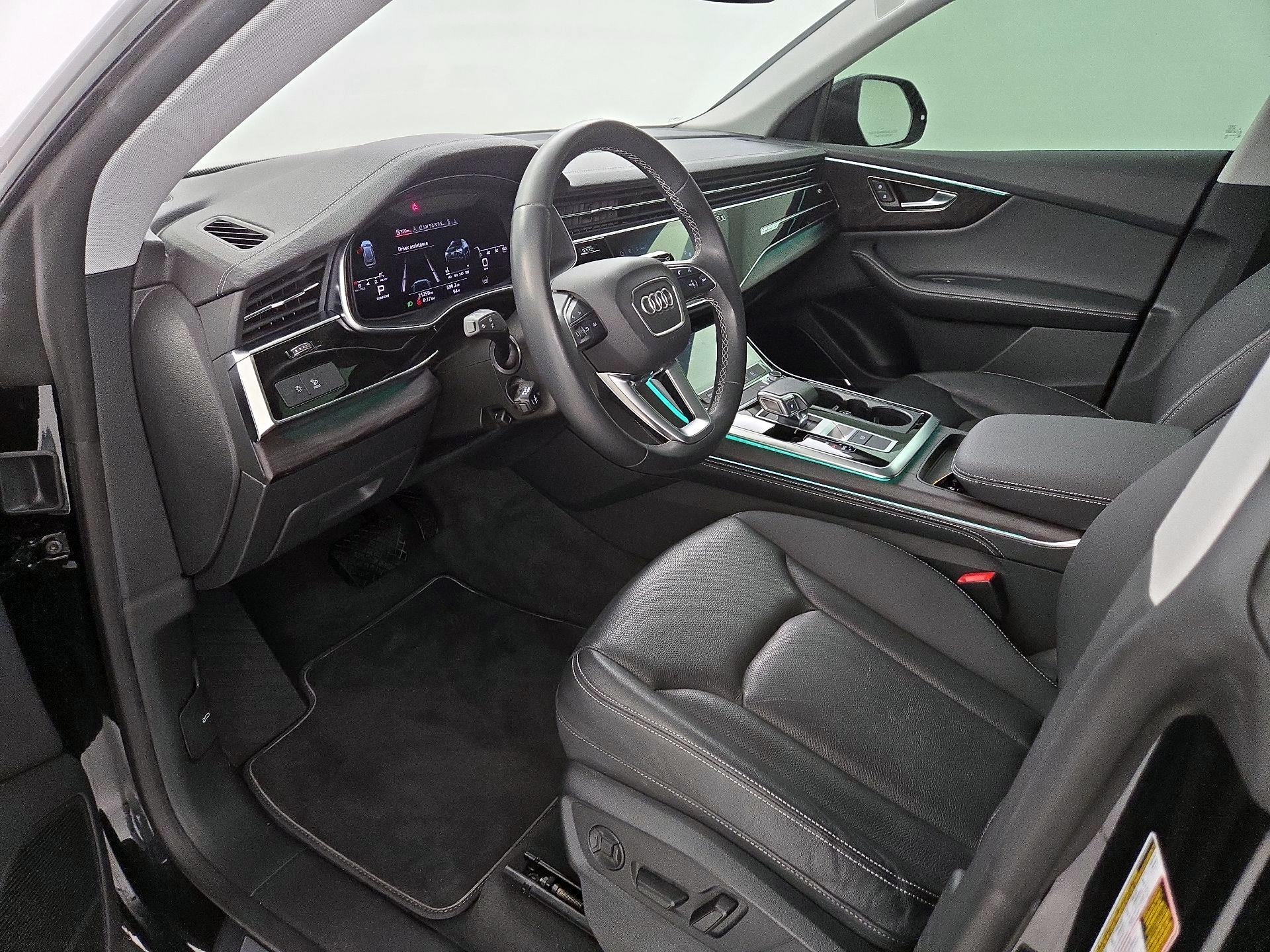 Thumbnail: 2023 Audi Q8 - 11