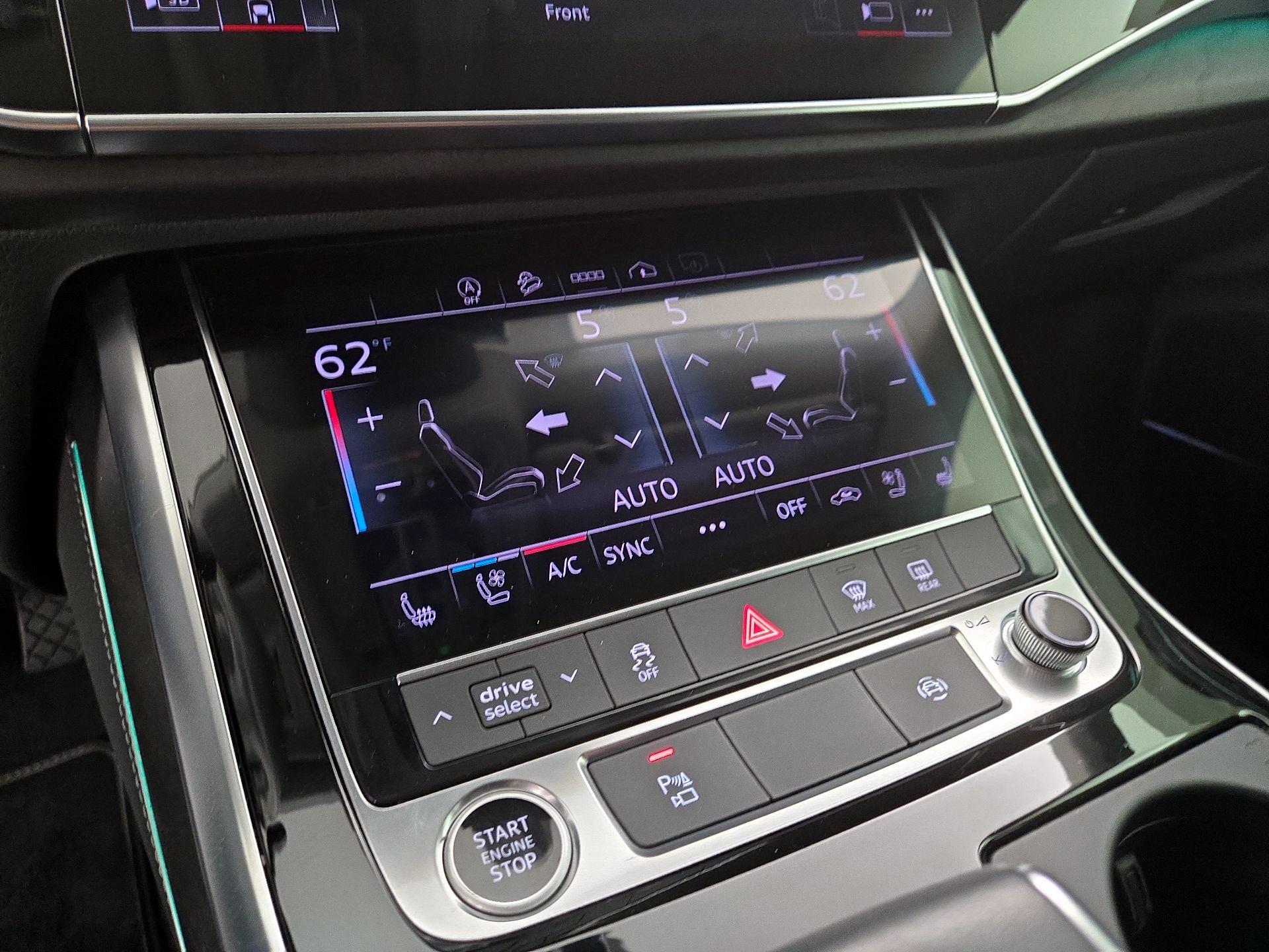Thumbnail: 2023 Audi Q8 - 17