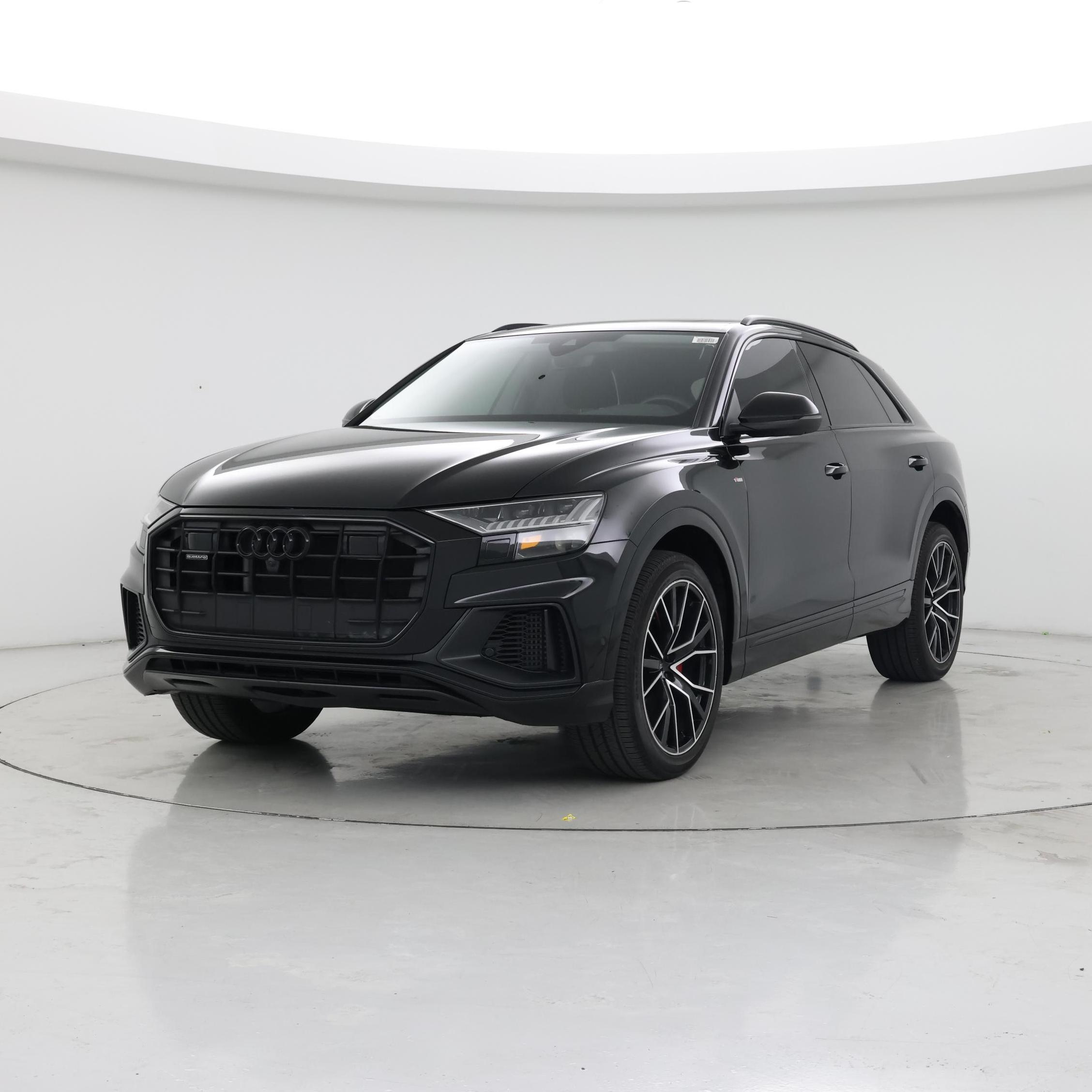 Thumbnail: 2023 Audi Q8 - 4
