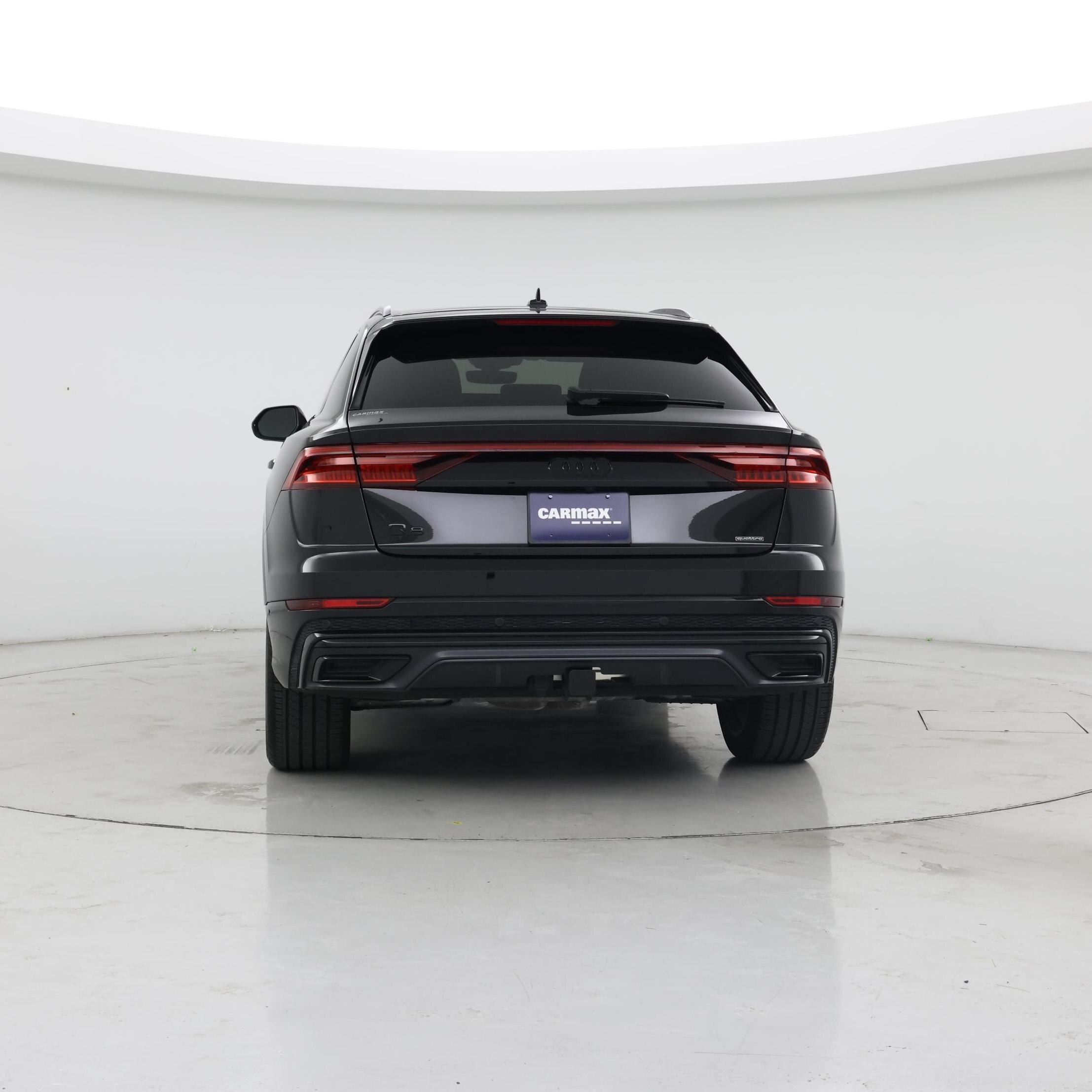 Thumbnail: 2023 Audi Q8 - 6