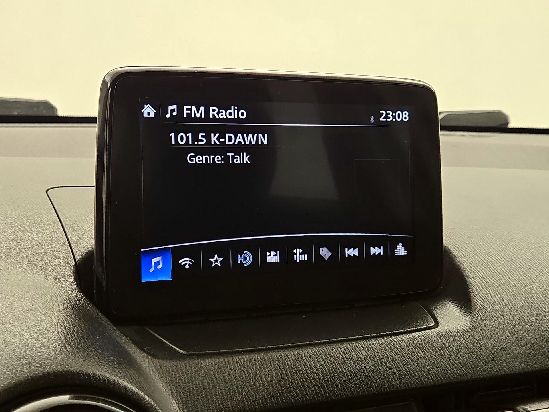 Thumbnail: 2019 Toyota Yaris - 15