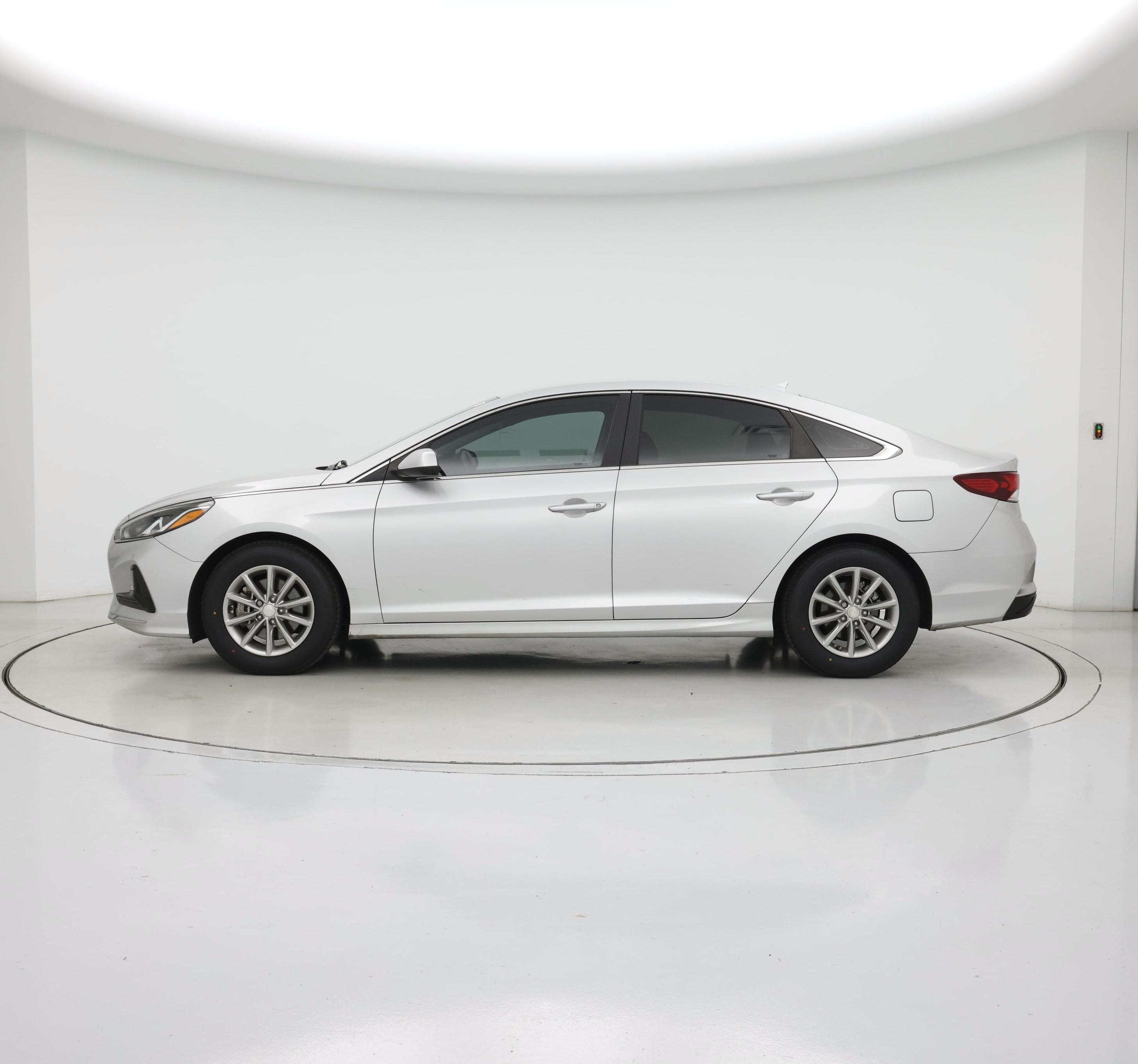 Thumbnail: 2018 Hyundai Sonata - 4
