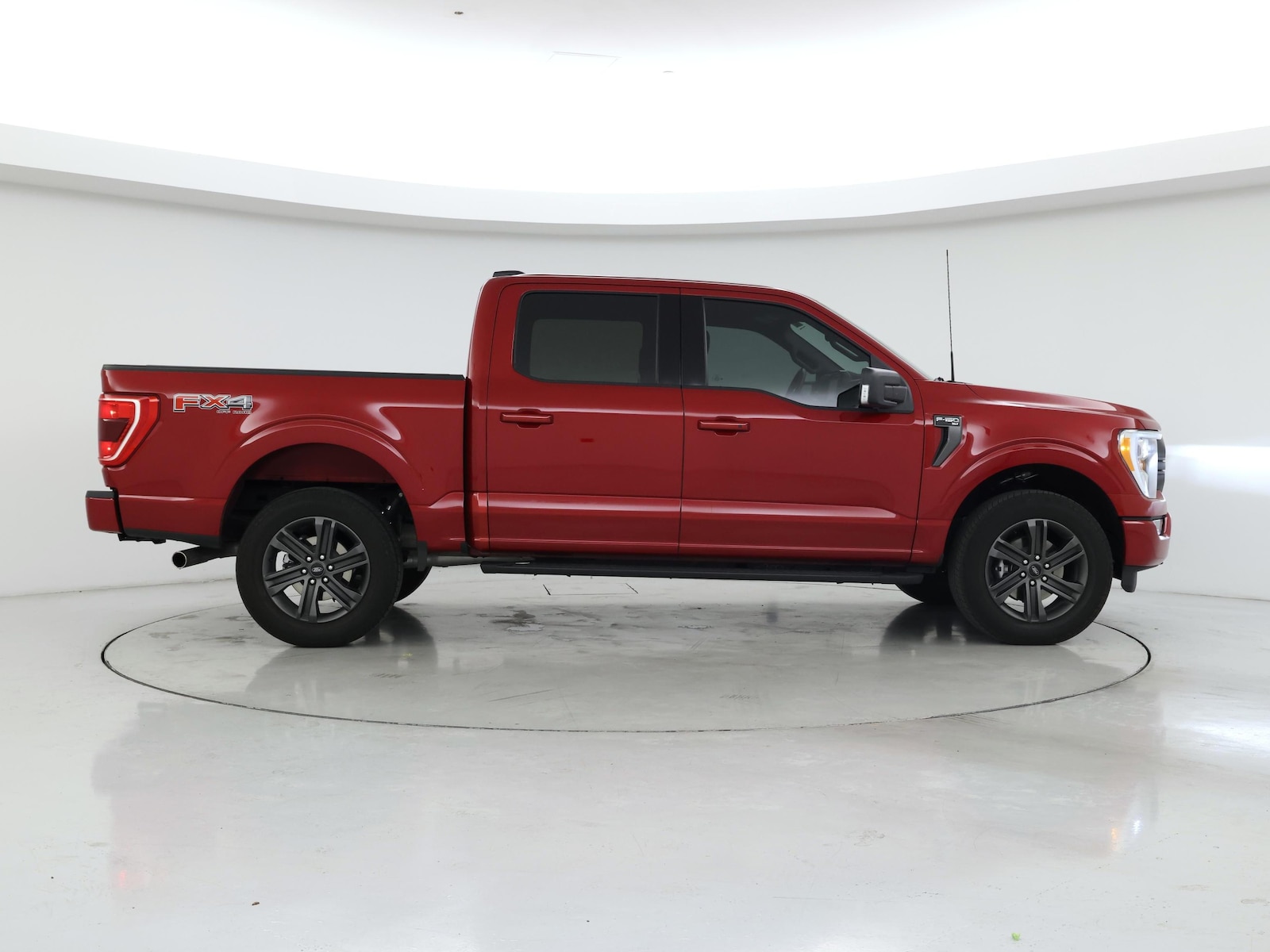 2022 Ford F-150 XLT - Photo 8