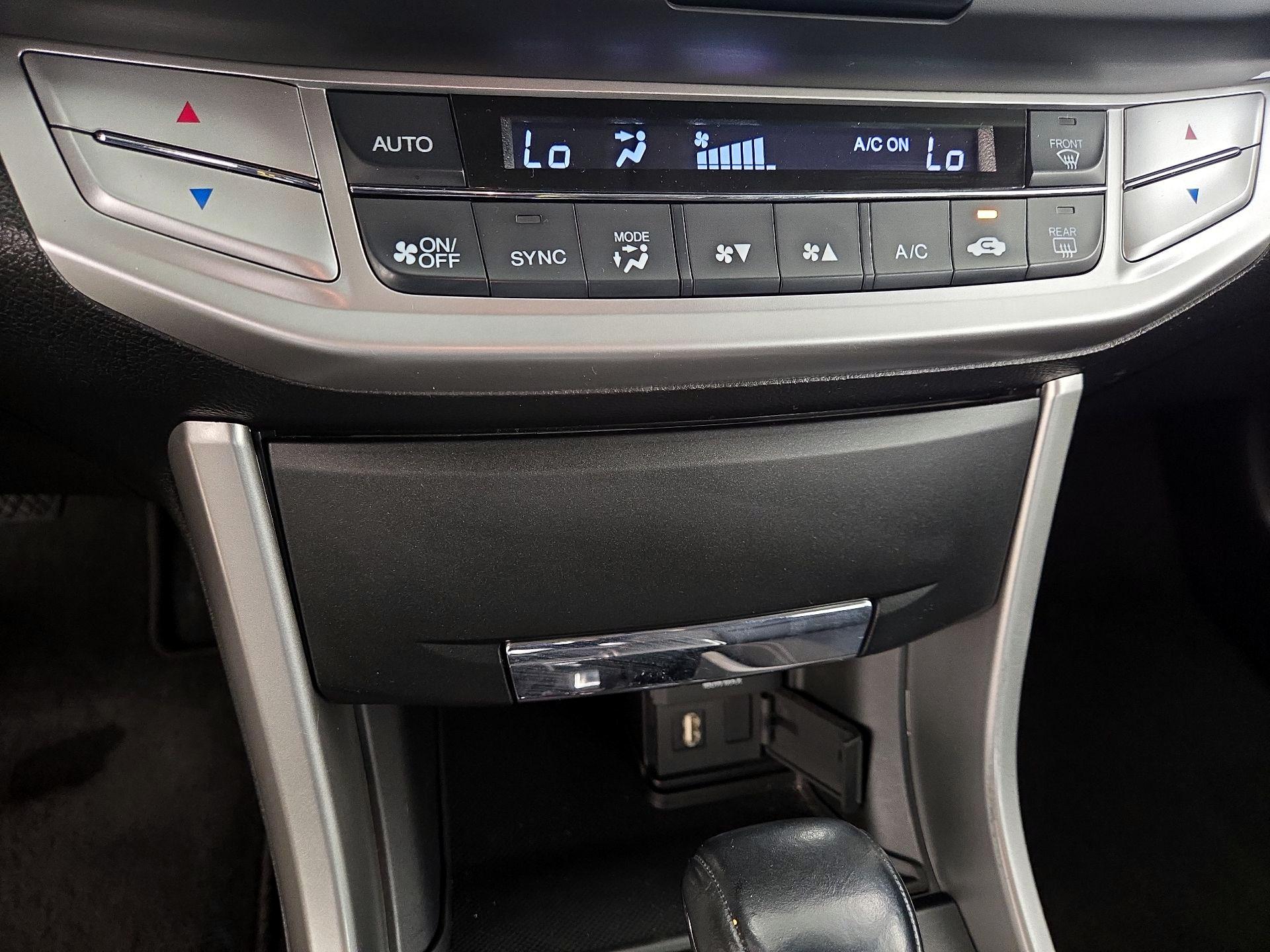 Thumbnail: 2015 Honda Accord - 16