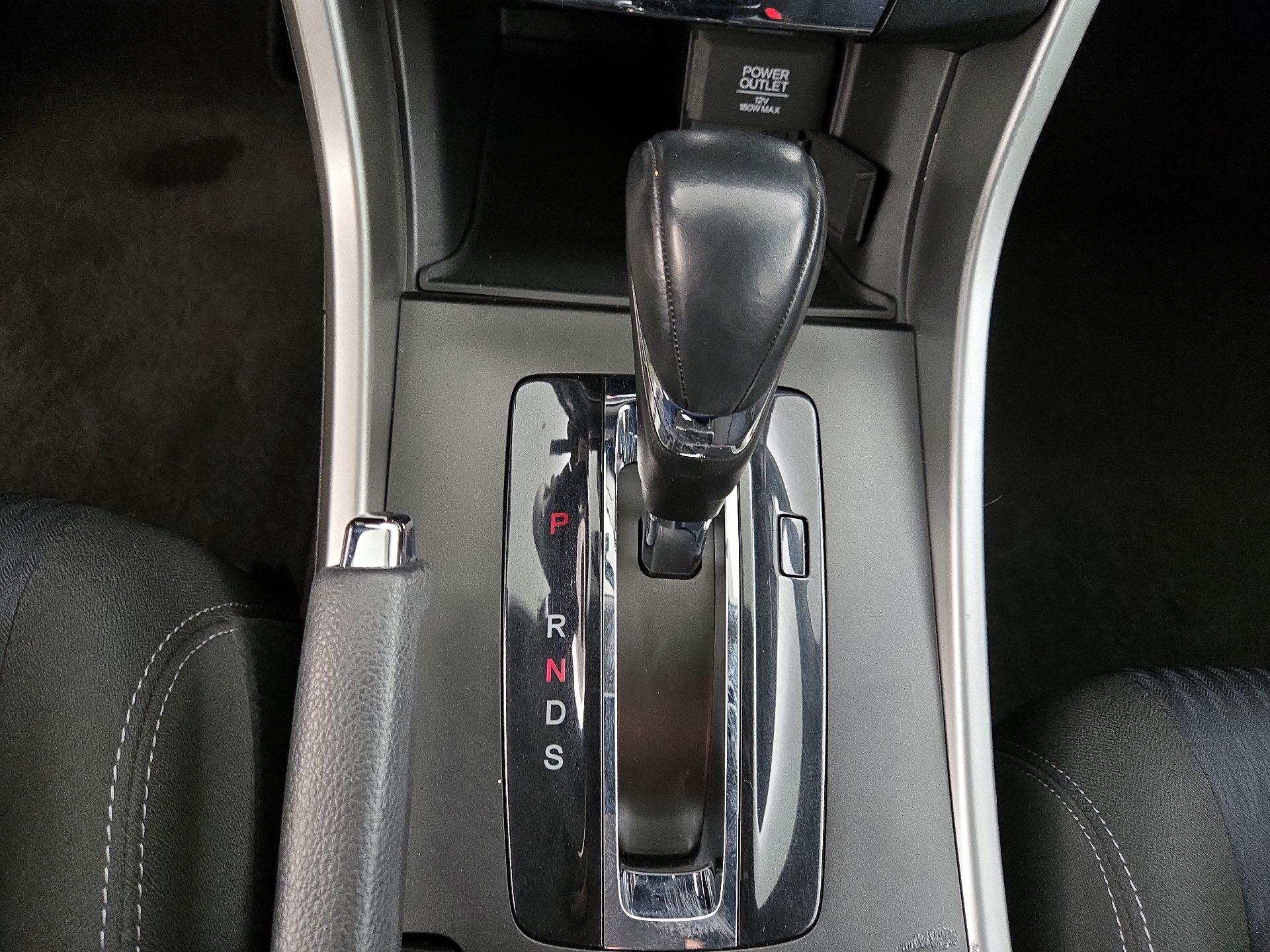 Thumbnail: 2015 Honda Accord - 17