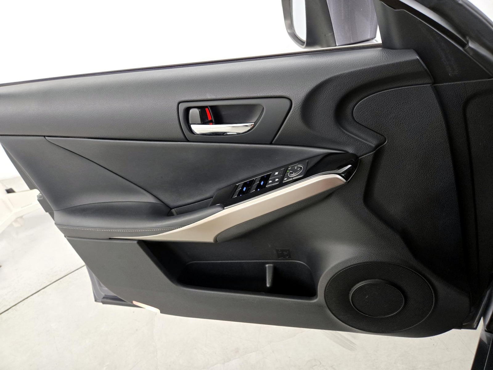 2015 Lexus IS 250 - Photo 13