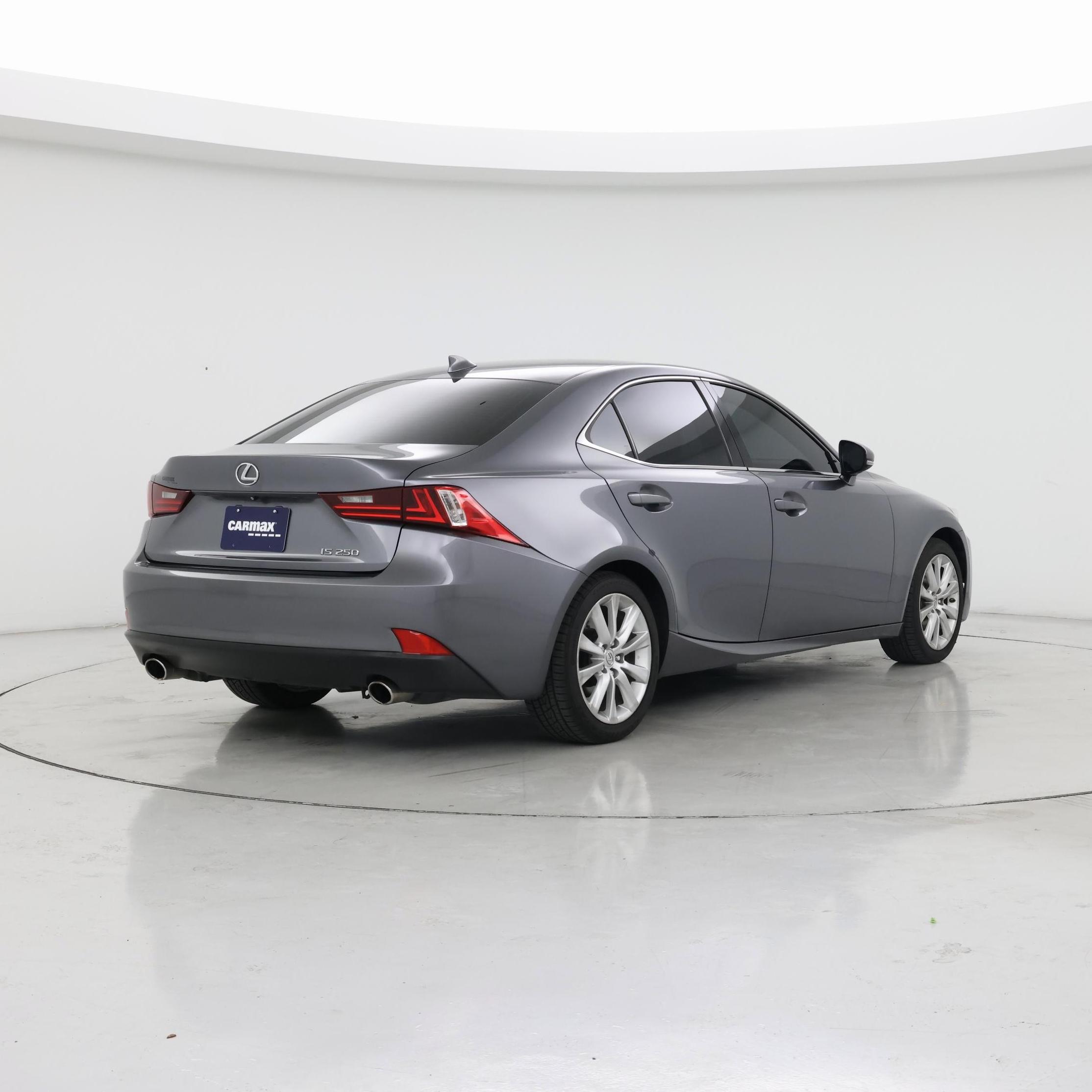 Thumbnail: 2015 Lexus IS - 8