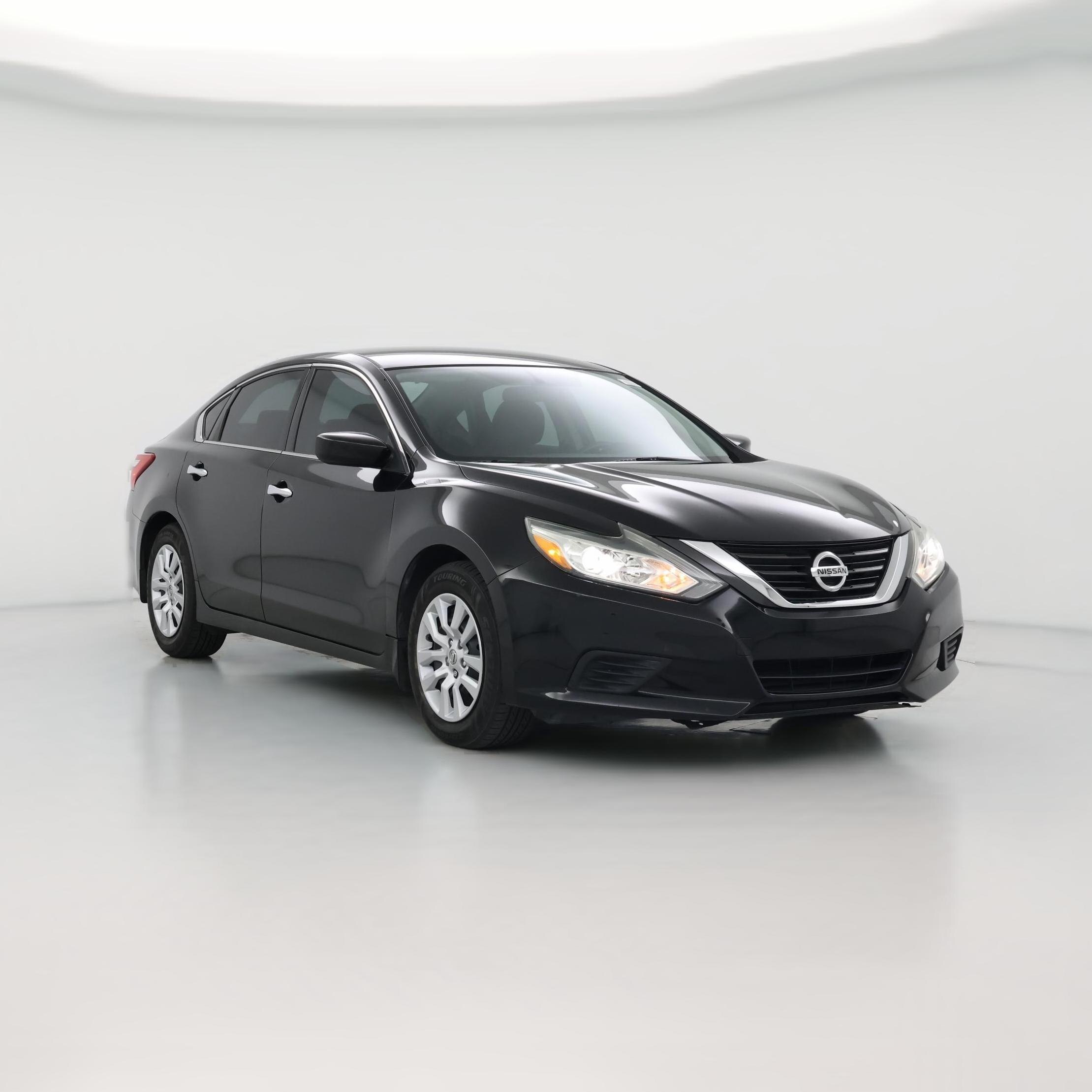 Thumbnail: 2016 Nissan Altima - 1