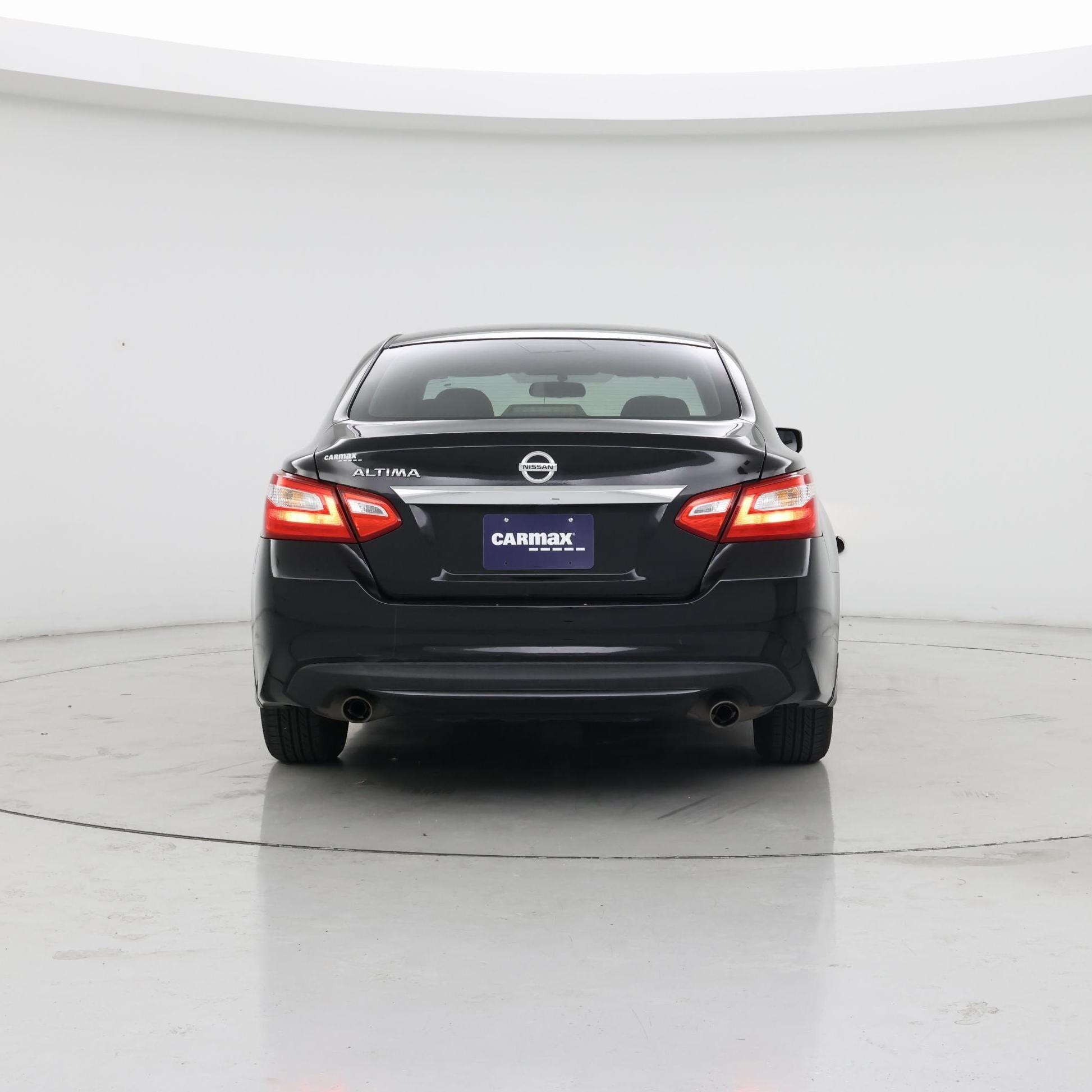 Thumbnail: 2016 Nissan Altima - 6