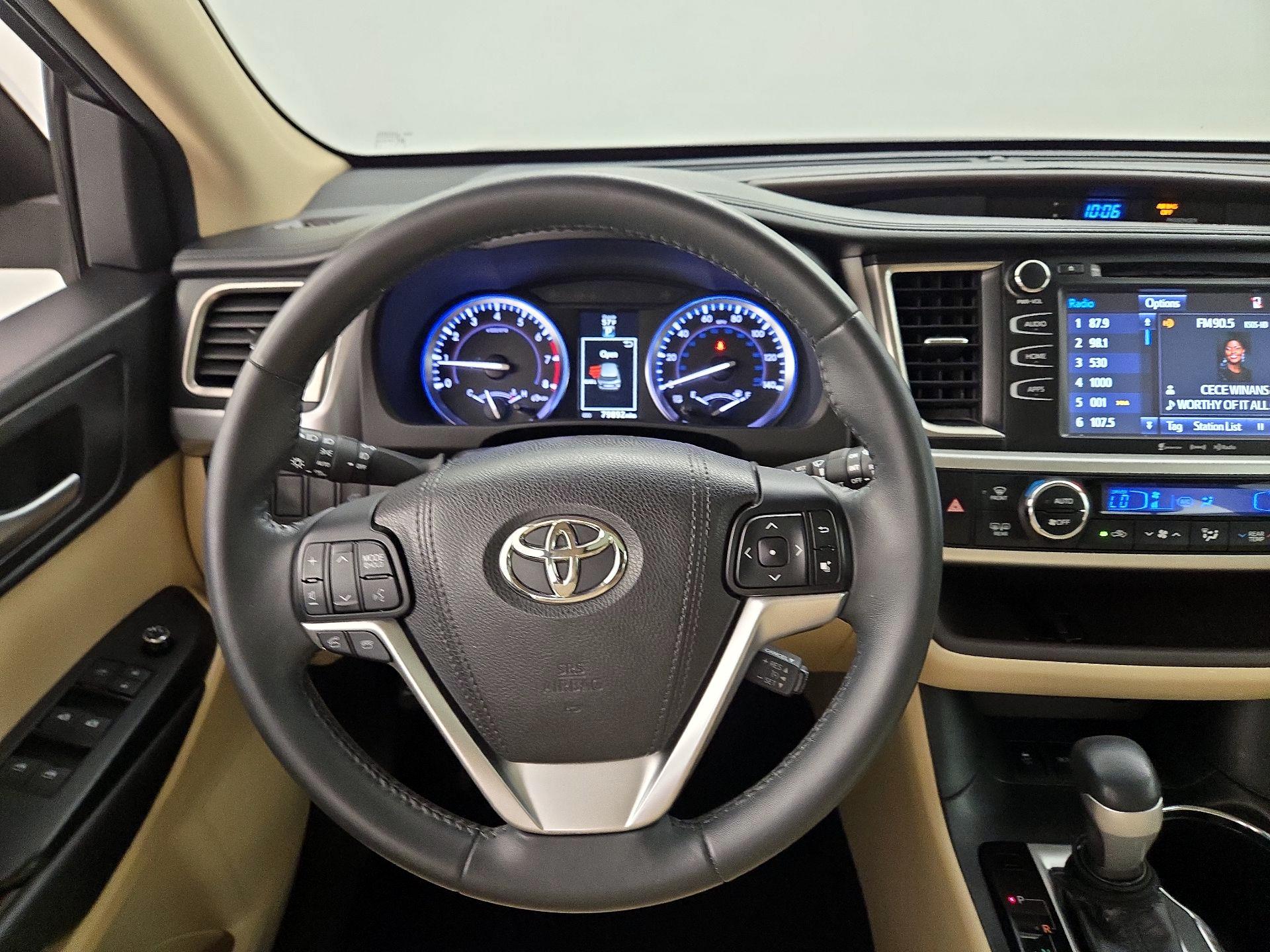 Thumbnail: 2016 Toyota Highlander - 10