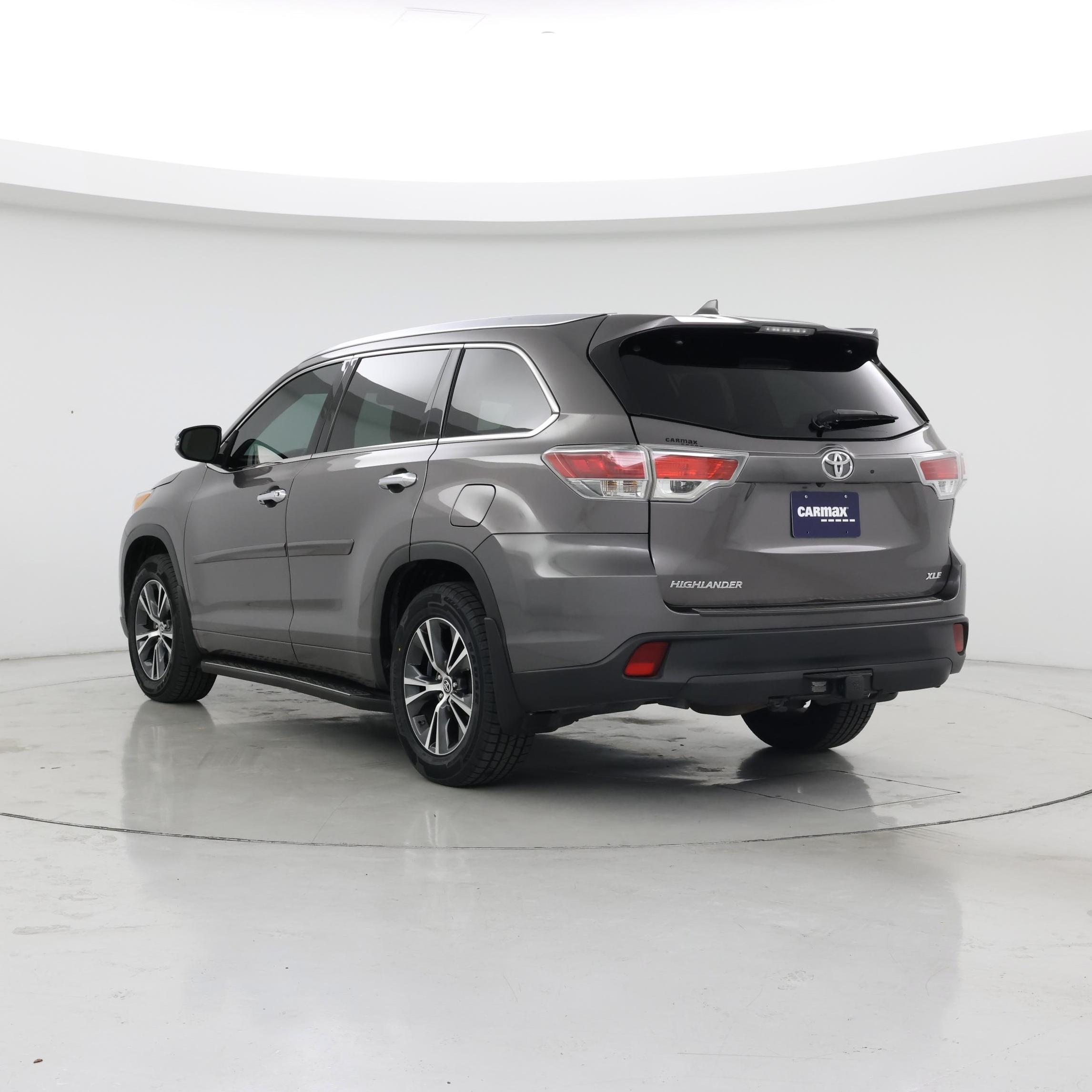 Thumbnail: 2016 Toyota Highlander - 2