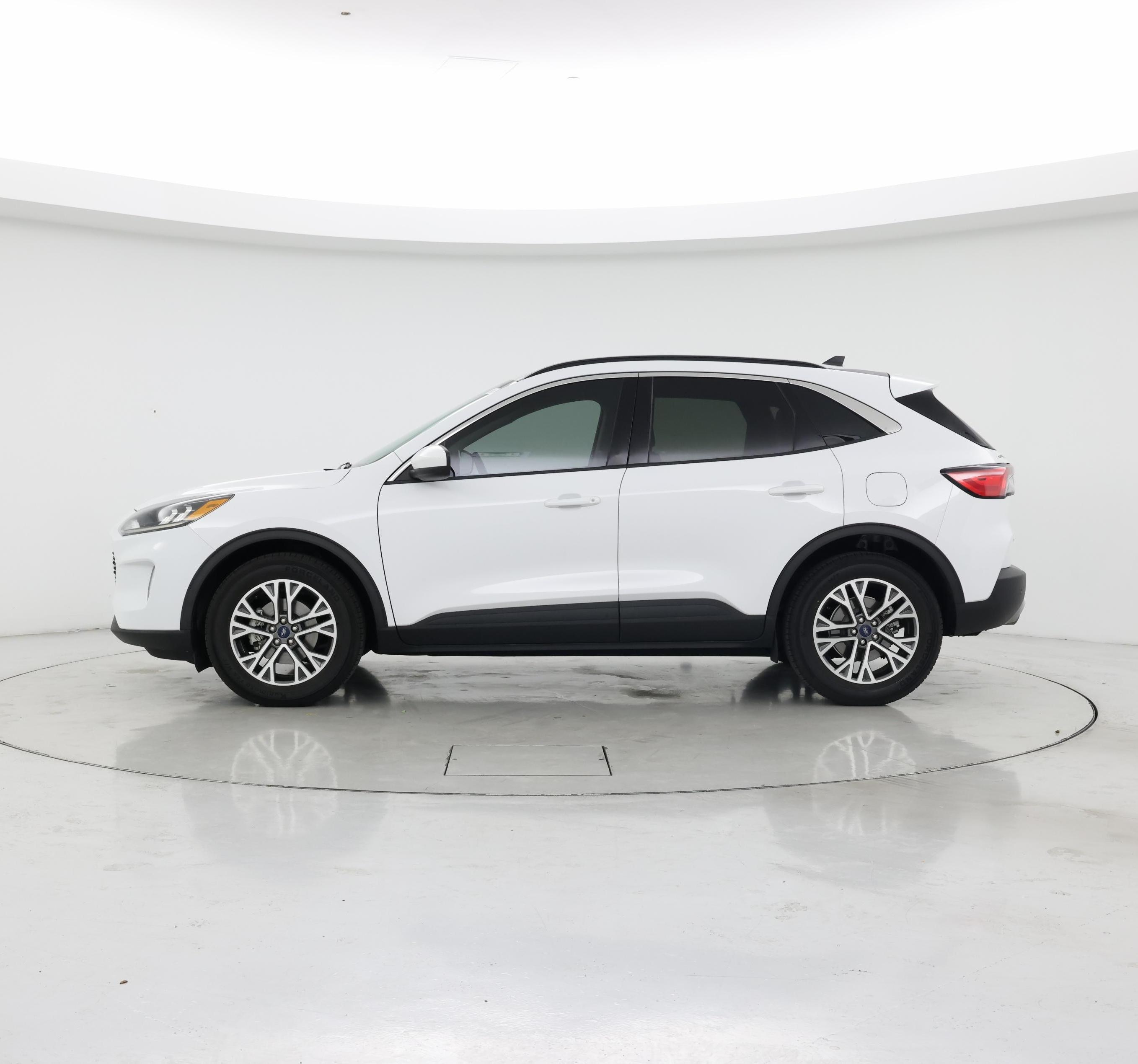 Thumbnail: 2020 Ford Escape - 3