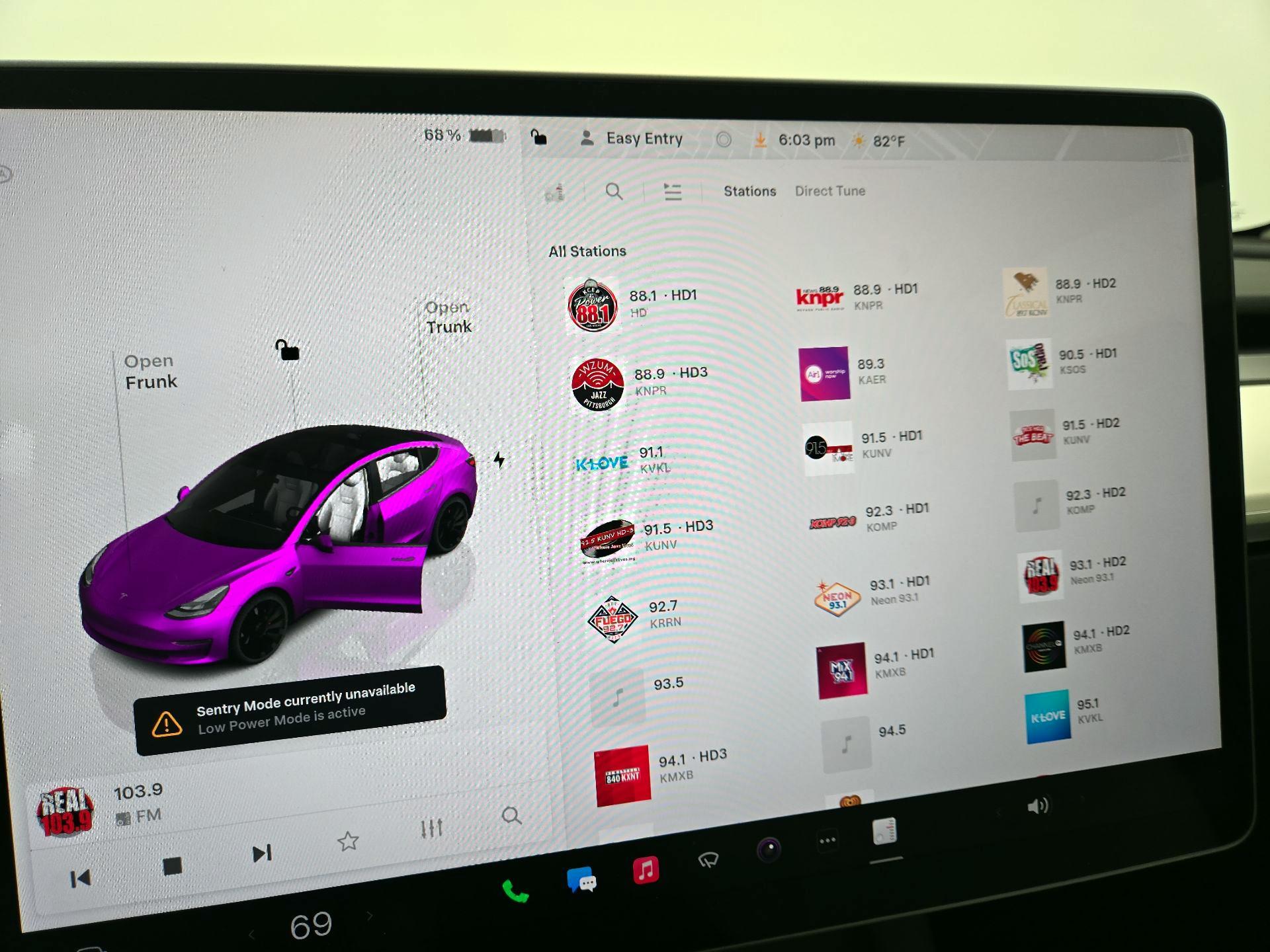 Thumbnail: 2023 Tesla Model 3 - 15