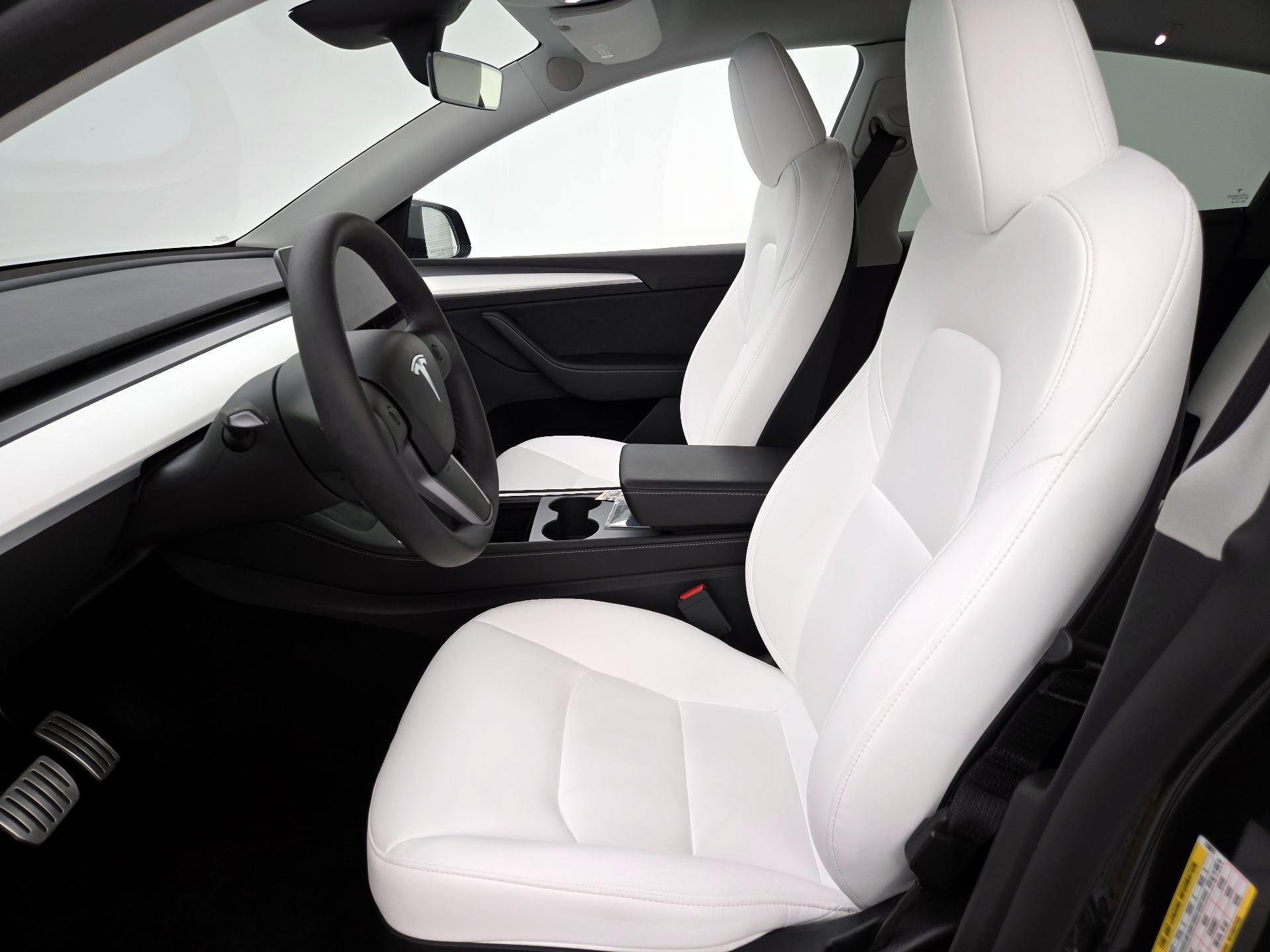 Thumbnail: 2024 Tesla Model Y - 11
