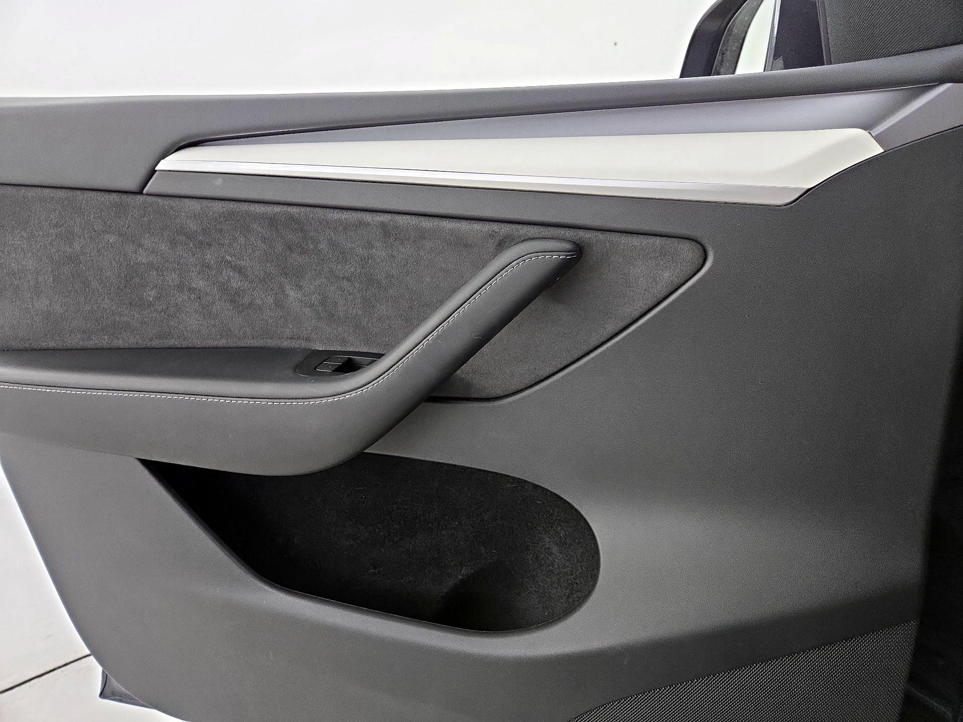Thumbnail: 2024 Tesla Model Y - 12