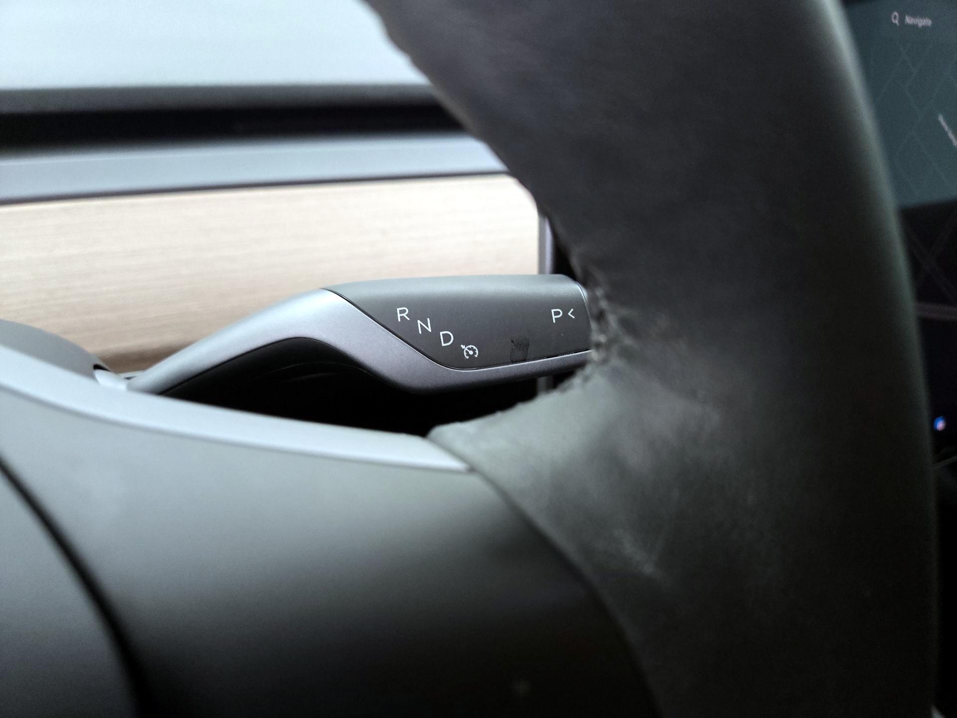 Thumbnail: 2021 Tesla Model 3 - 17