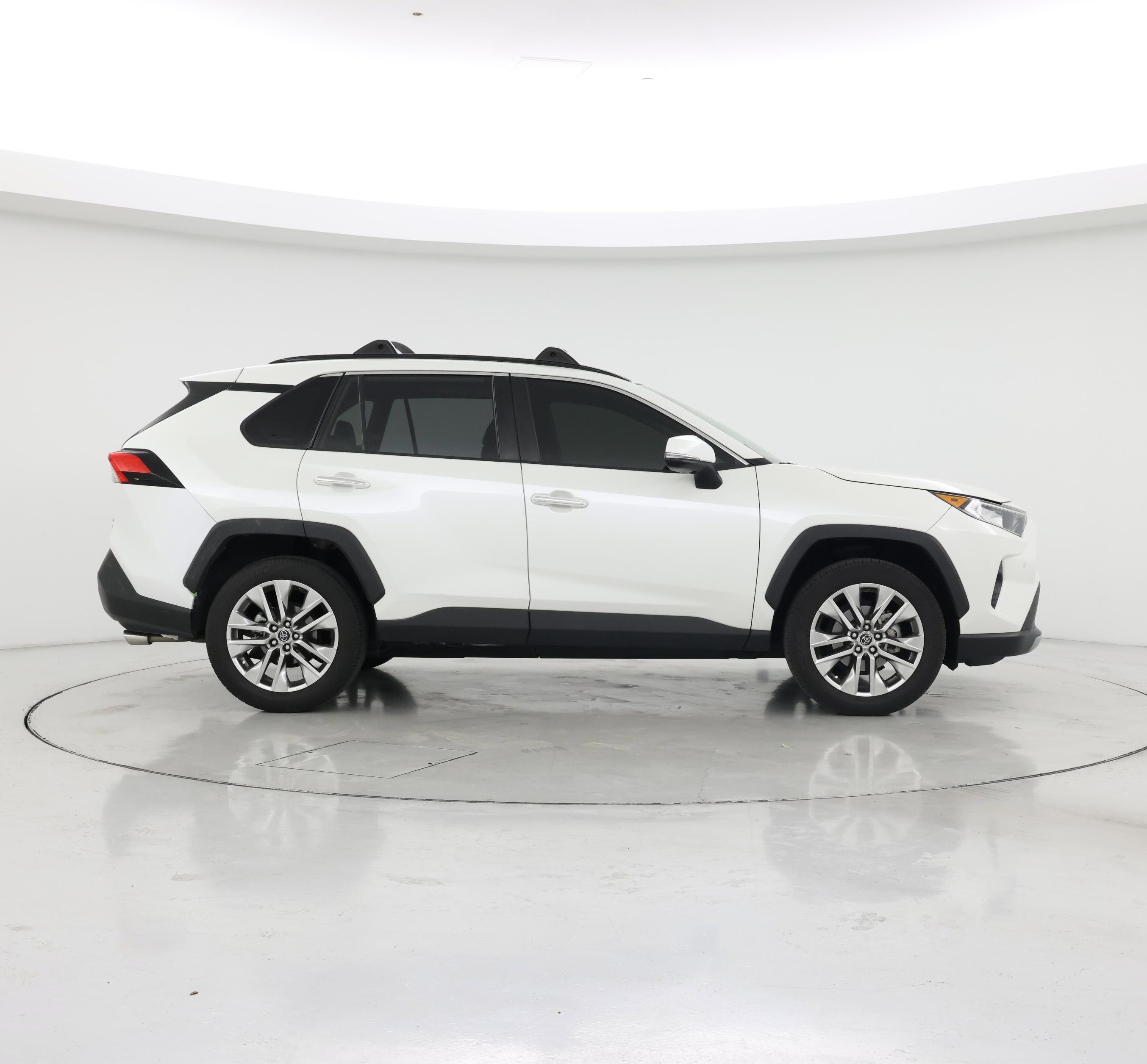 Thumbnail: 2019 Toyota RAV4 - 7