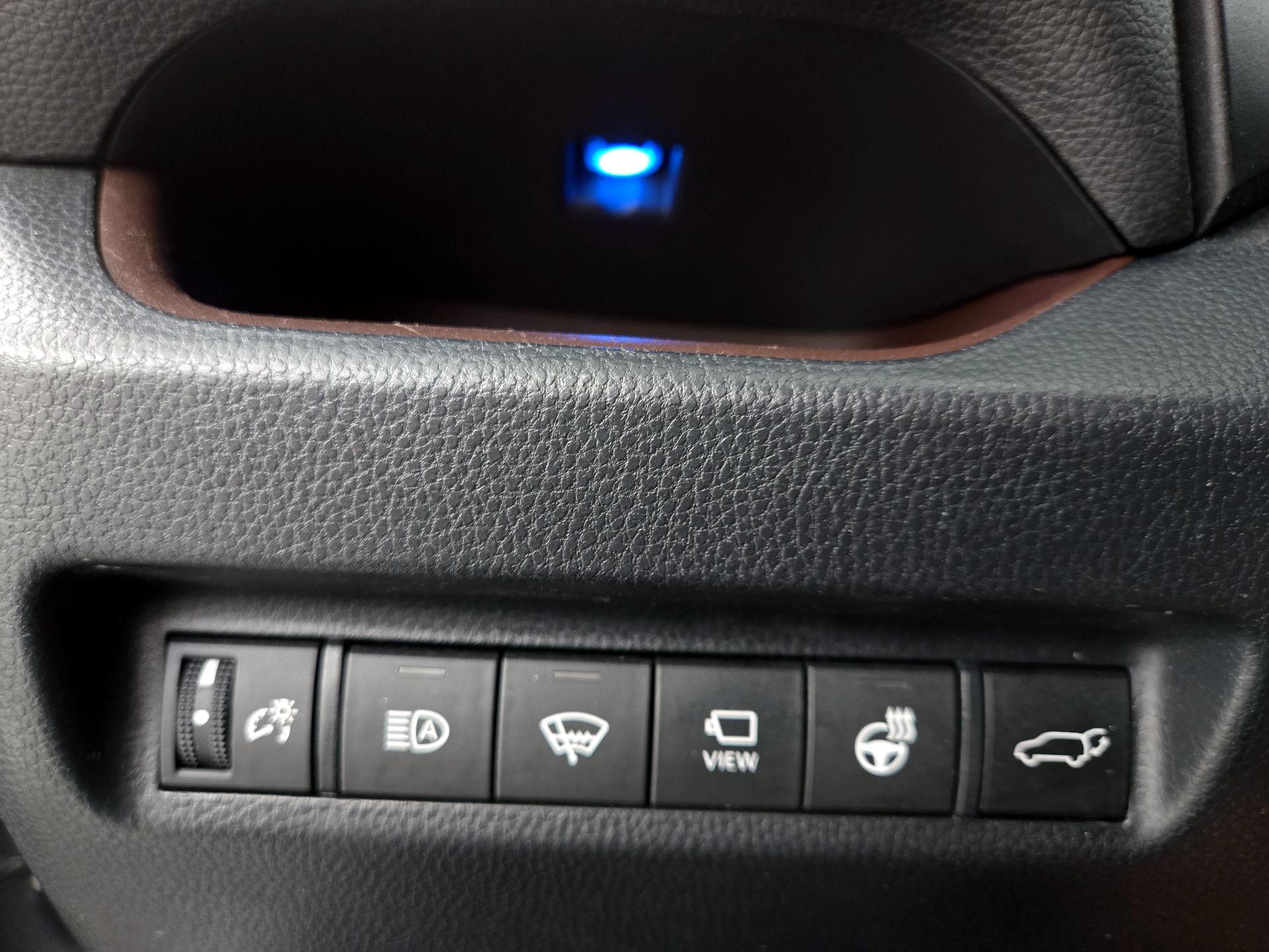 Thumbnail: 2020 Toyota RAV4 - 13