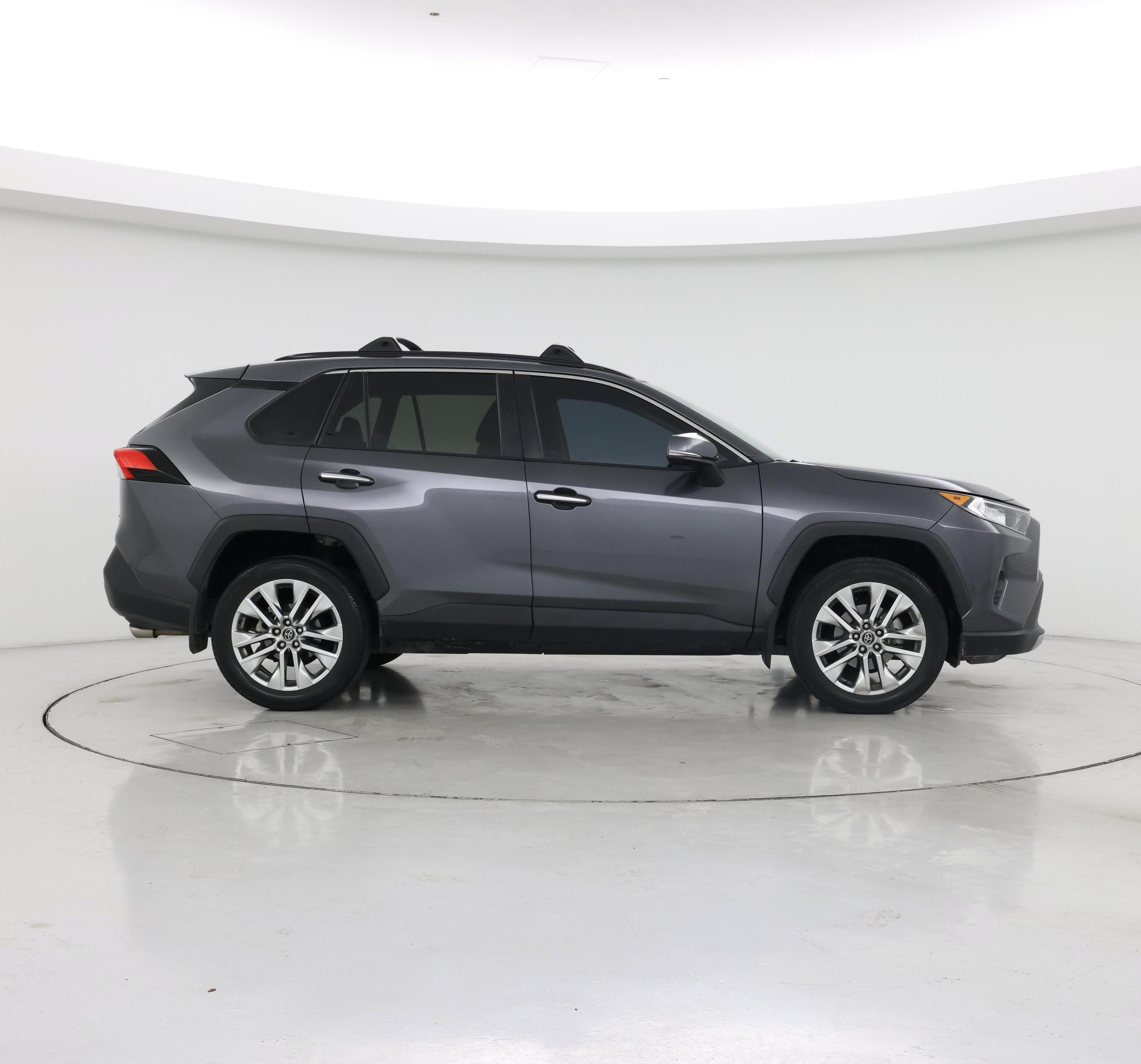 Thumbnail: 2020 Toyota RAV4 - 7