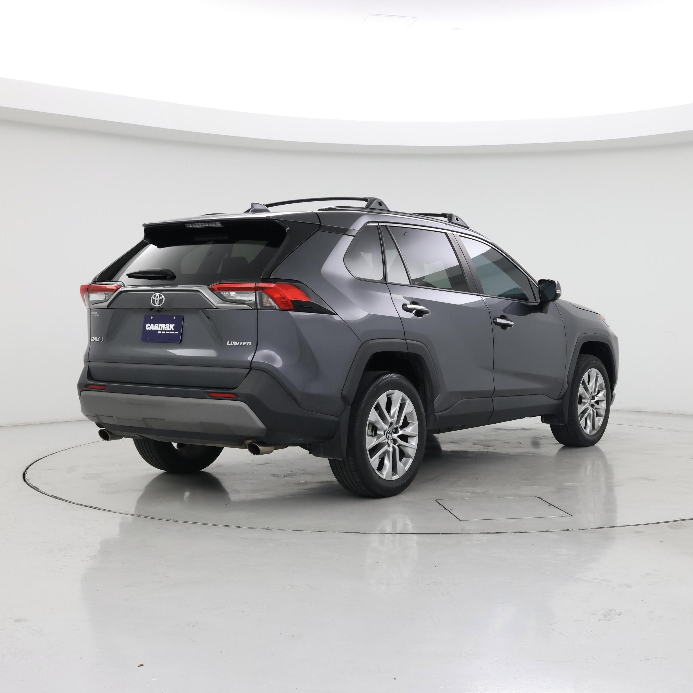 Thumbnail: 2020 Toyota RAV4 - 8