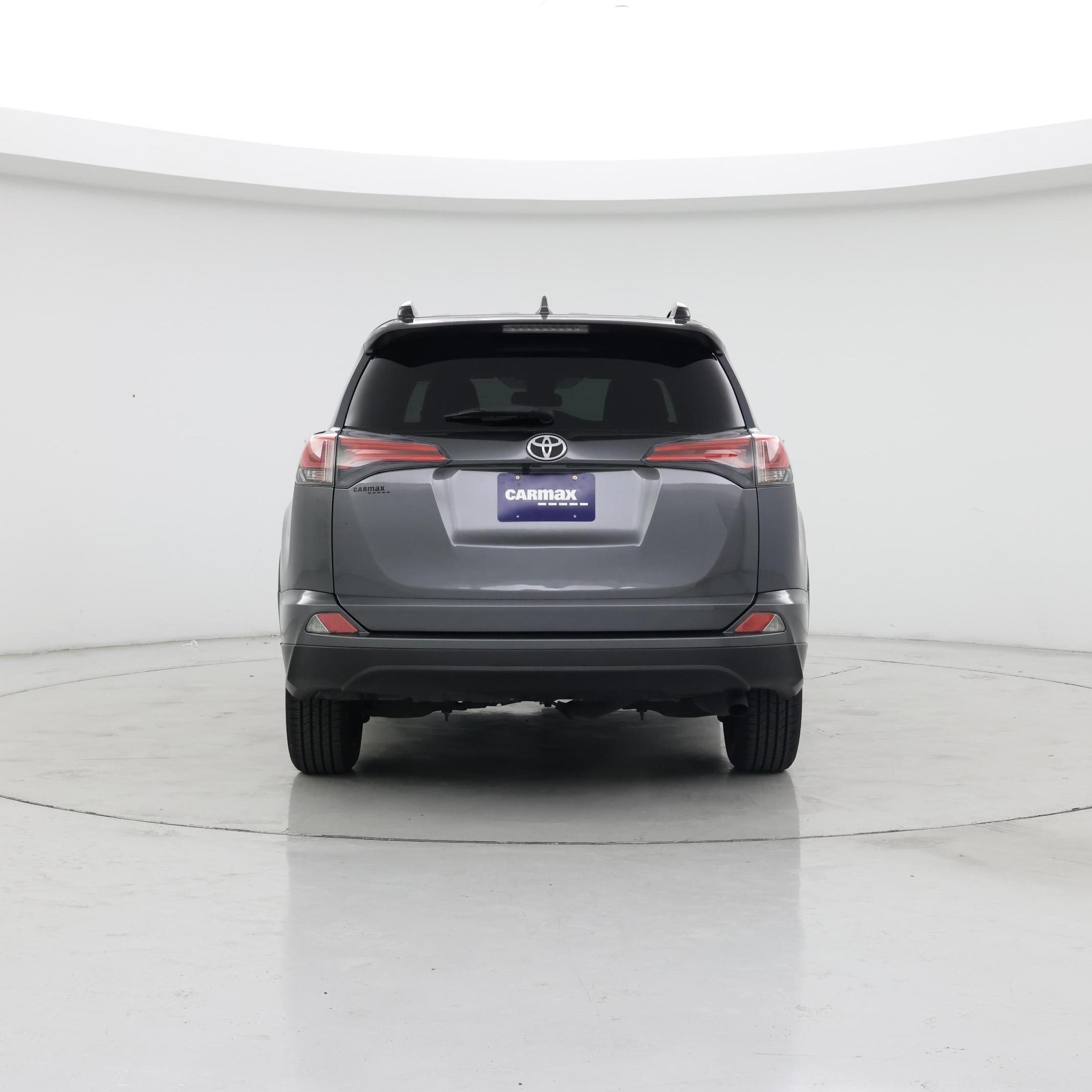 Thumbnail: 2018 Toyota RAV4 - 6