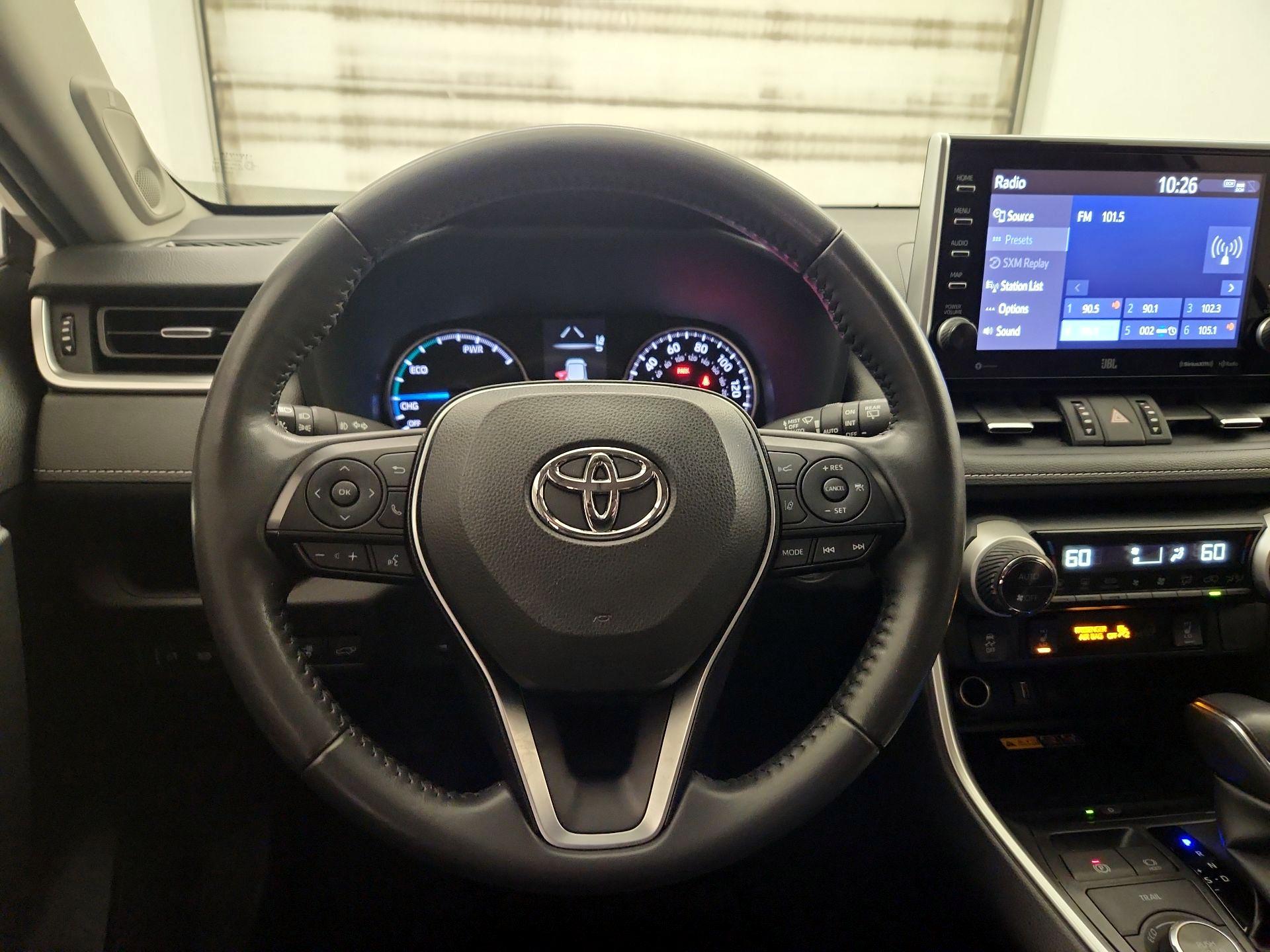 Thumbnail: 2022 Toyota RAV4 - 10