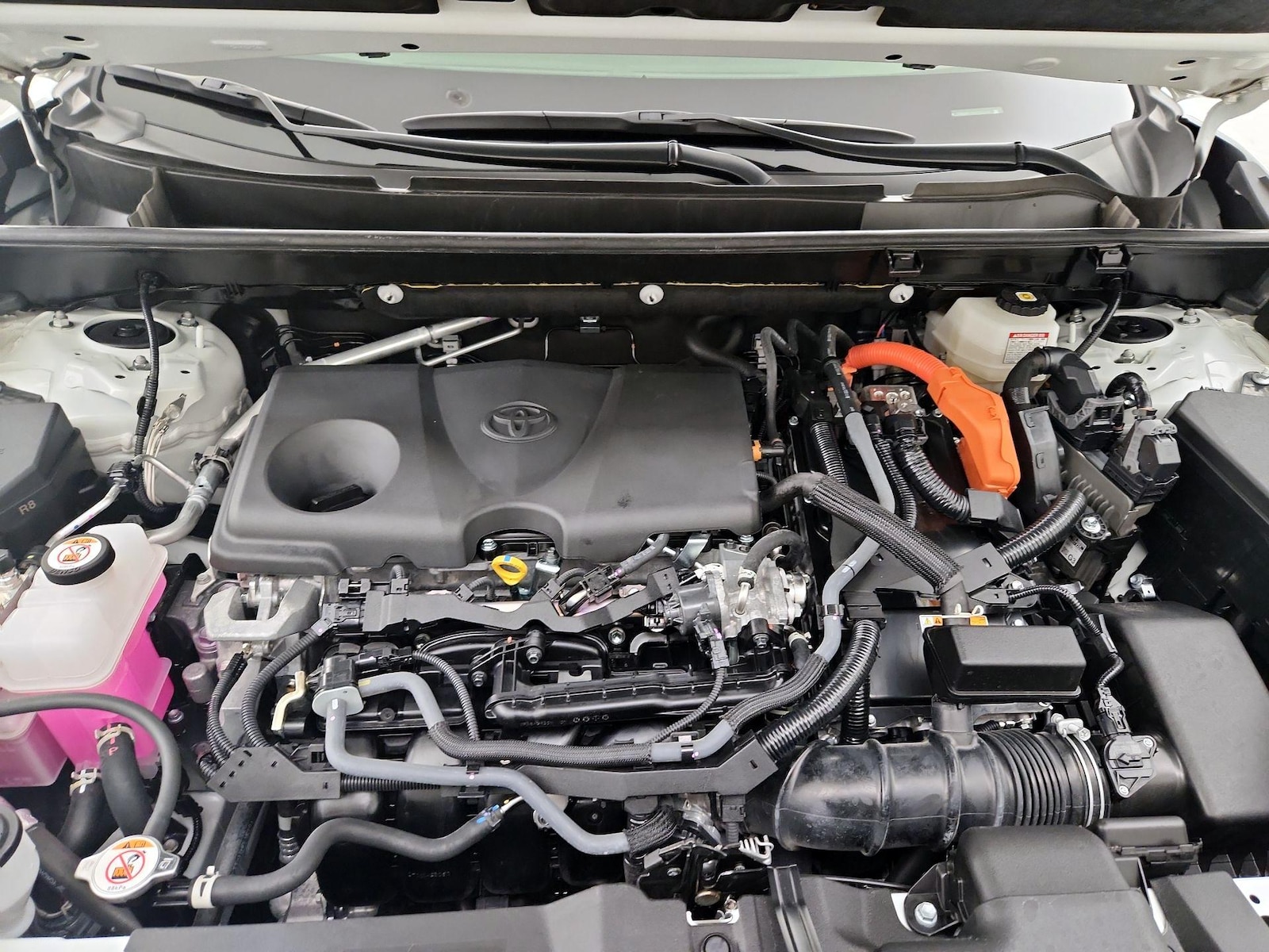 2022 Toyota RAV4 XLE Premium - Photo 23