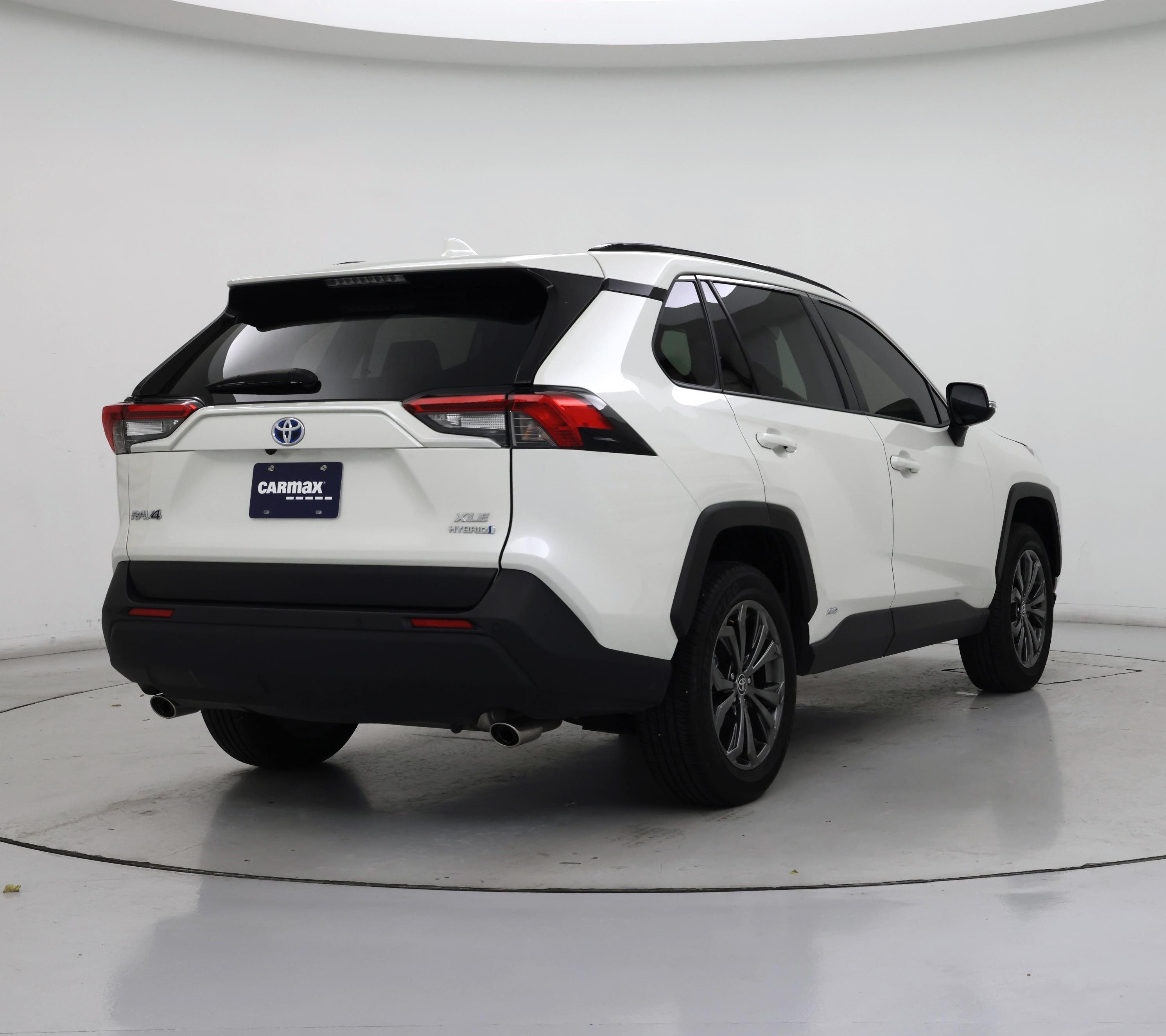 Thumbnail: 2022 Toyota RAV4 - 8
