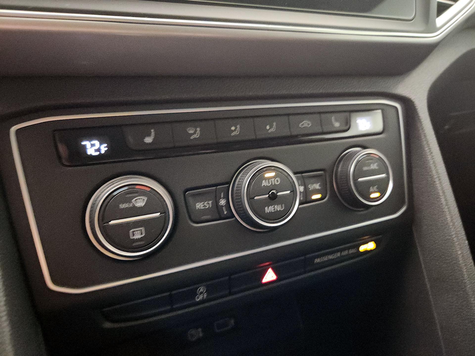 Thumbnail: 2019 Volkswagen Atlas - 16