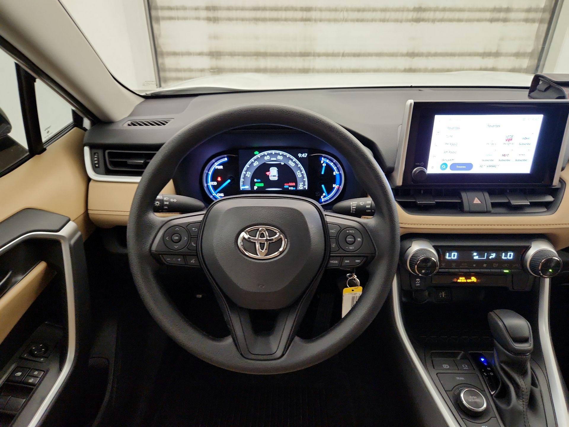 Thumbnail: 2025 Toyota RAV4 - 10