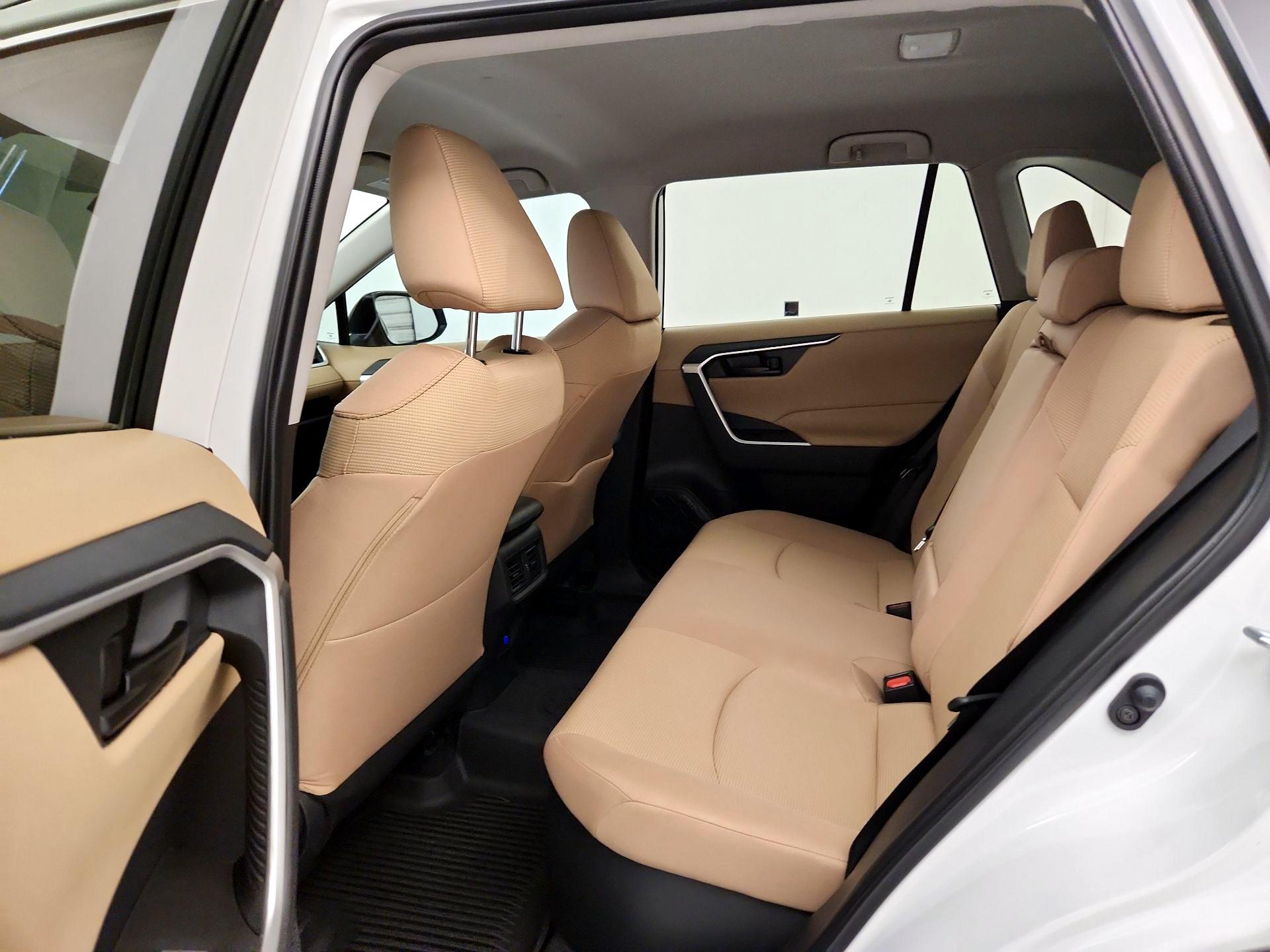 Thumbnail: 2025 Toyota RAV4 - 19