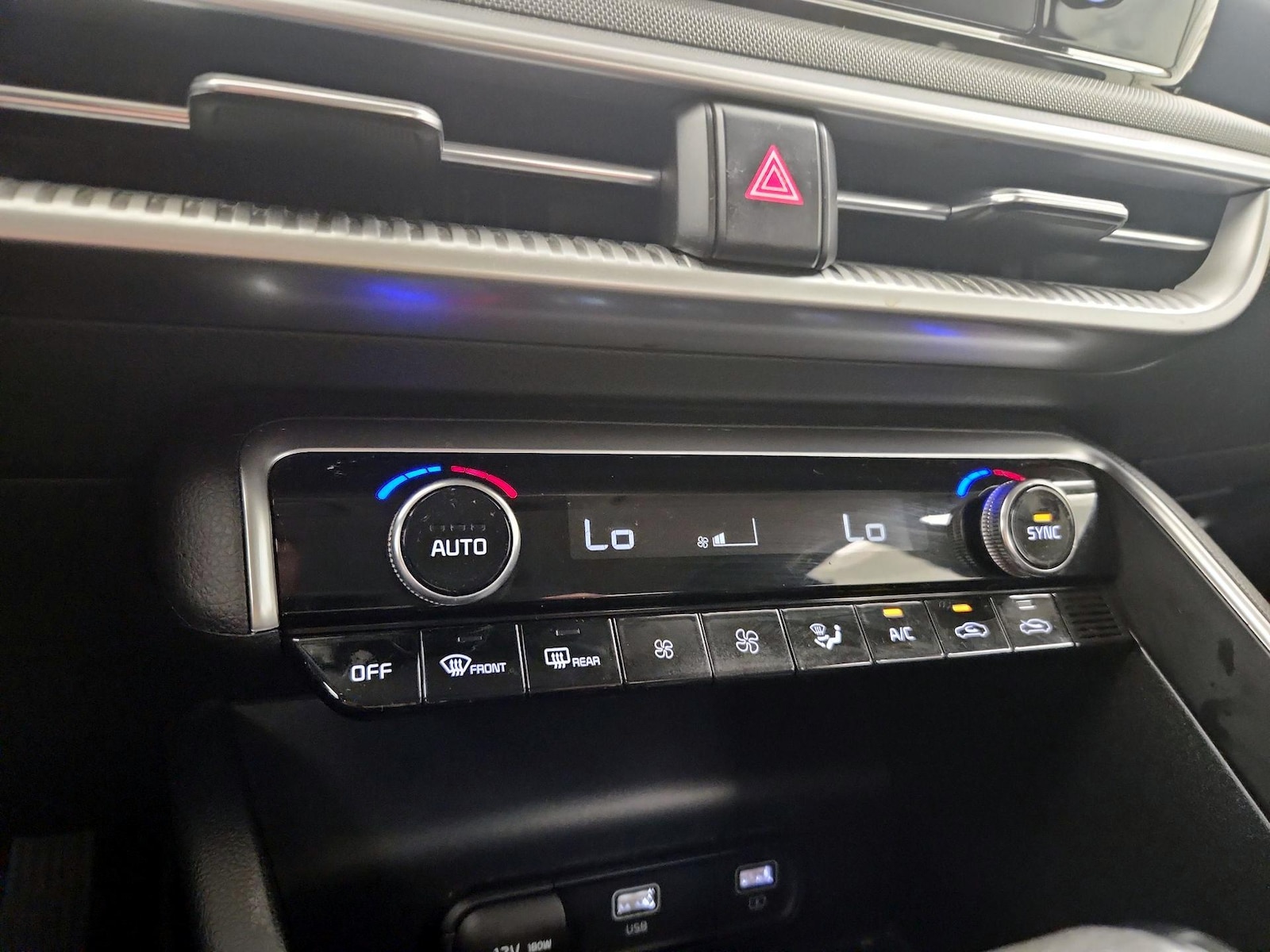 2021 Kia K5 LXS - Photo 17