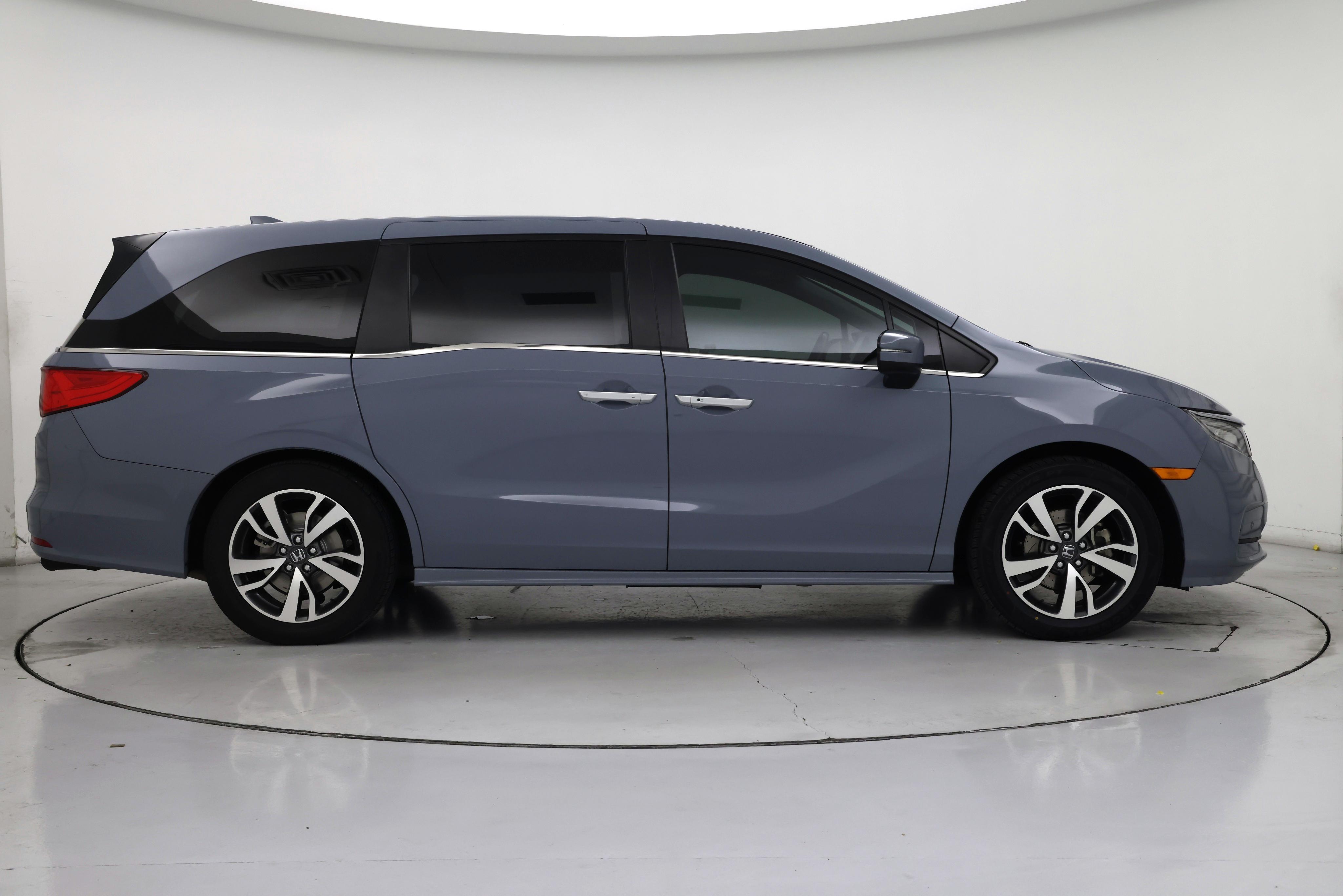 Thumbnail: 2023 Honda Odyssey - 7