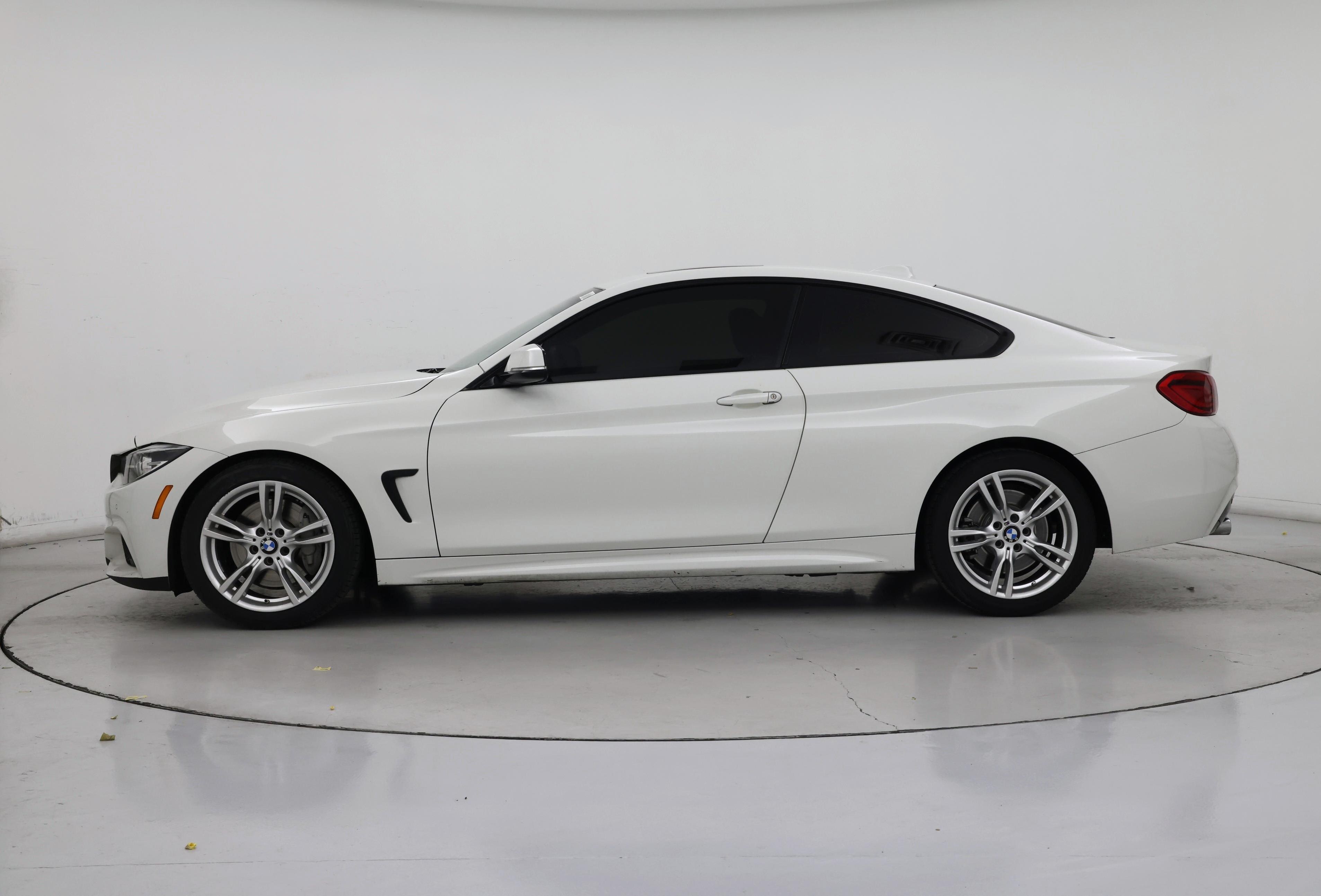 Thumbnail: 2019 BMW 4 Series - 3
