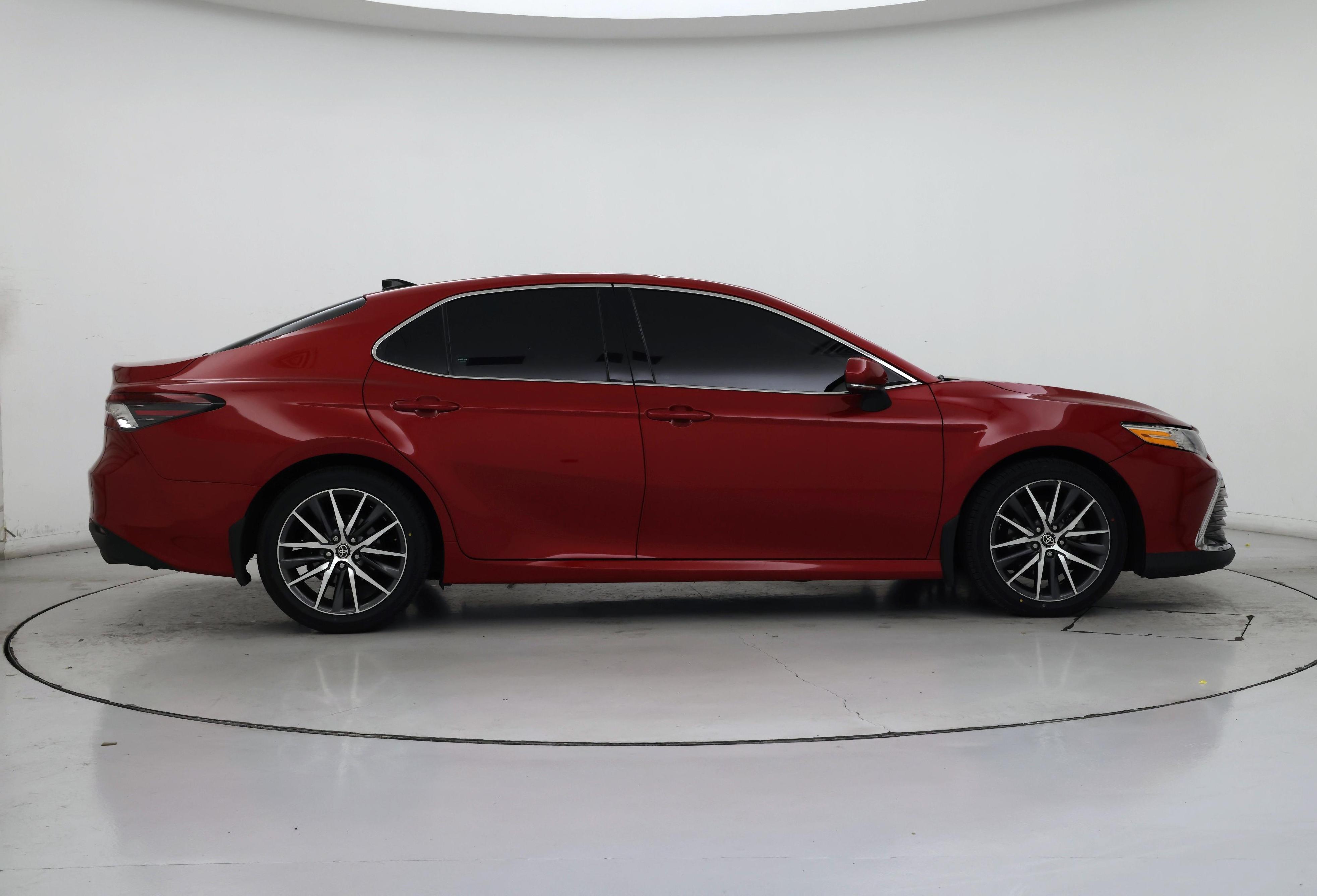 Thumbnail: 2023 Toyota Camry - 7