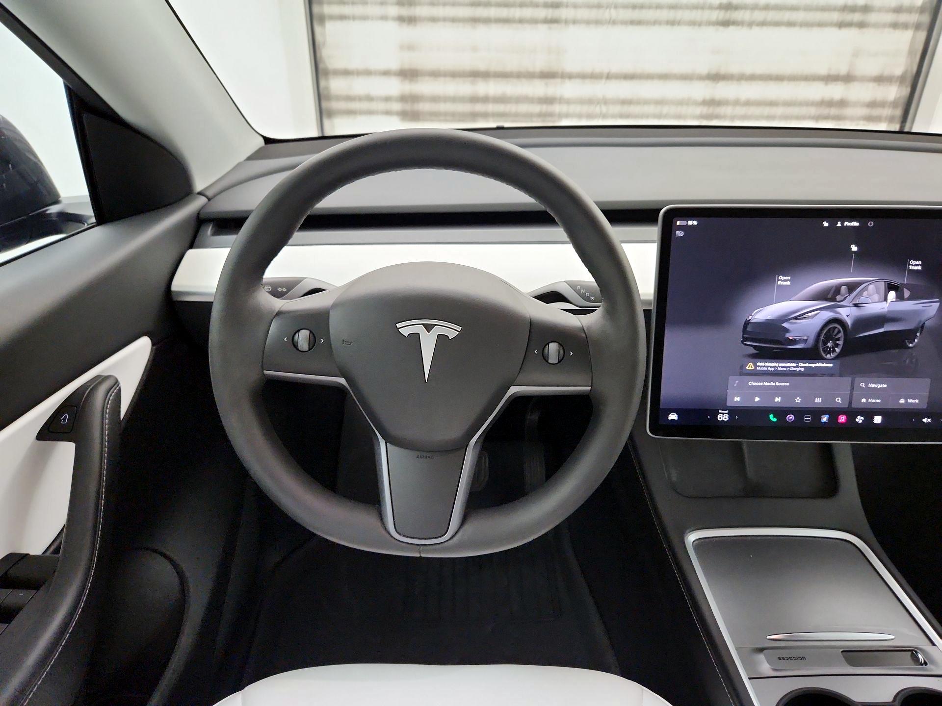 Thumbnail: 2022 Tesla Model Y - 10