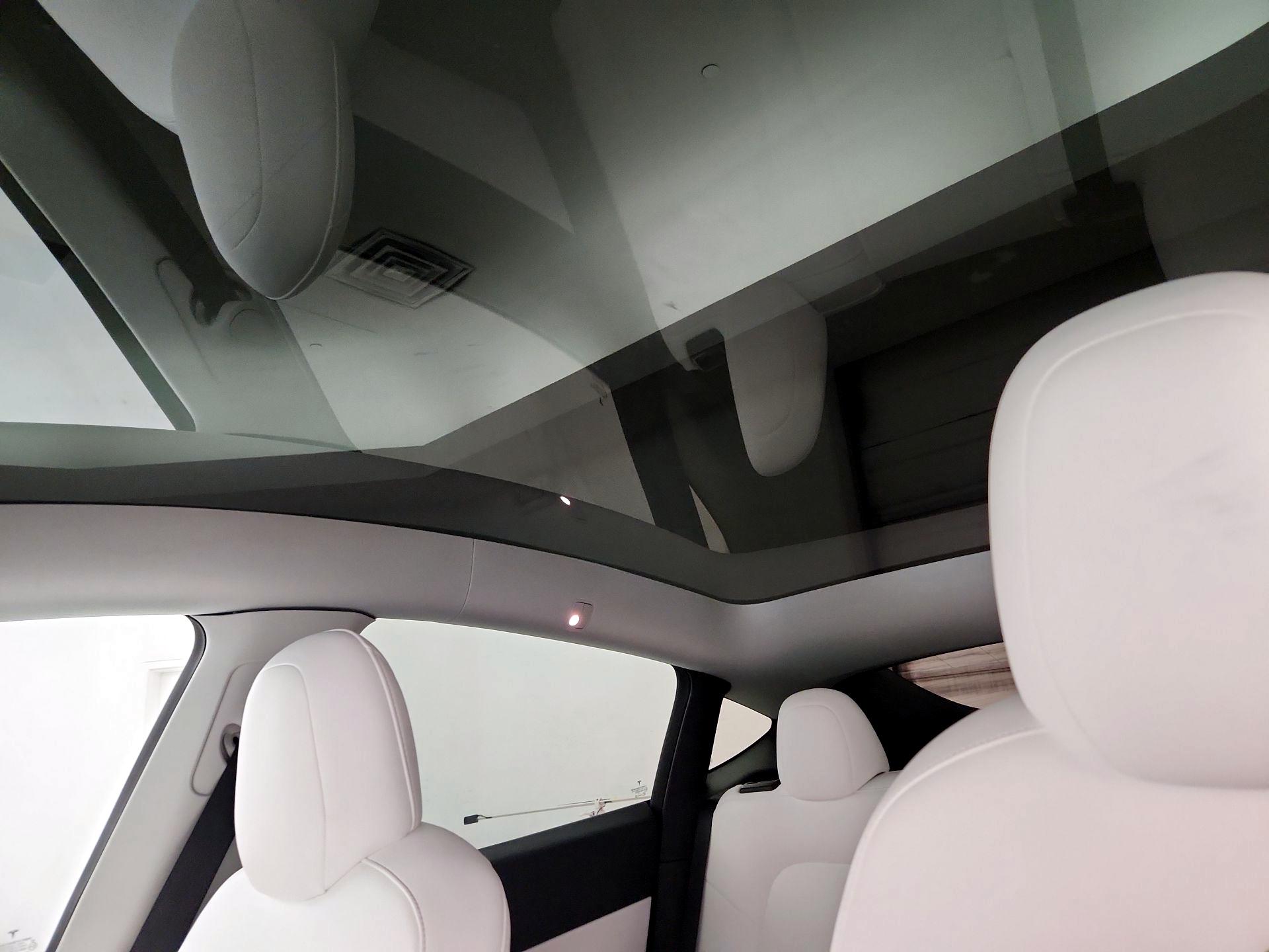 Thumbnail: 2022 Tesla Model Y - 20