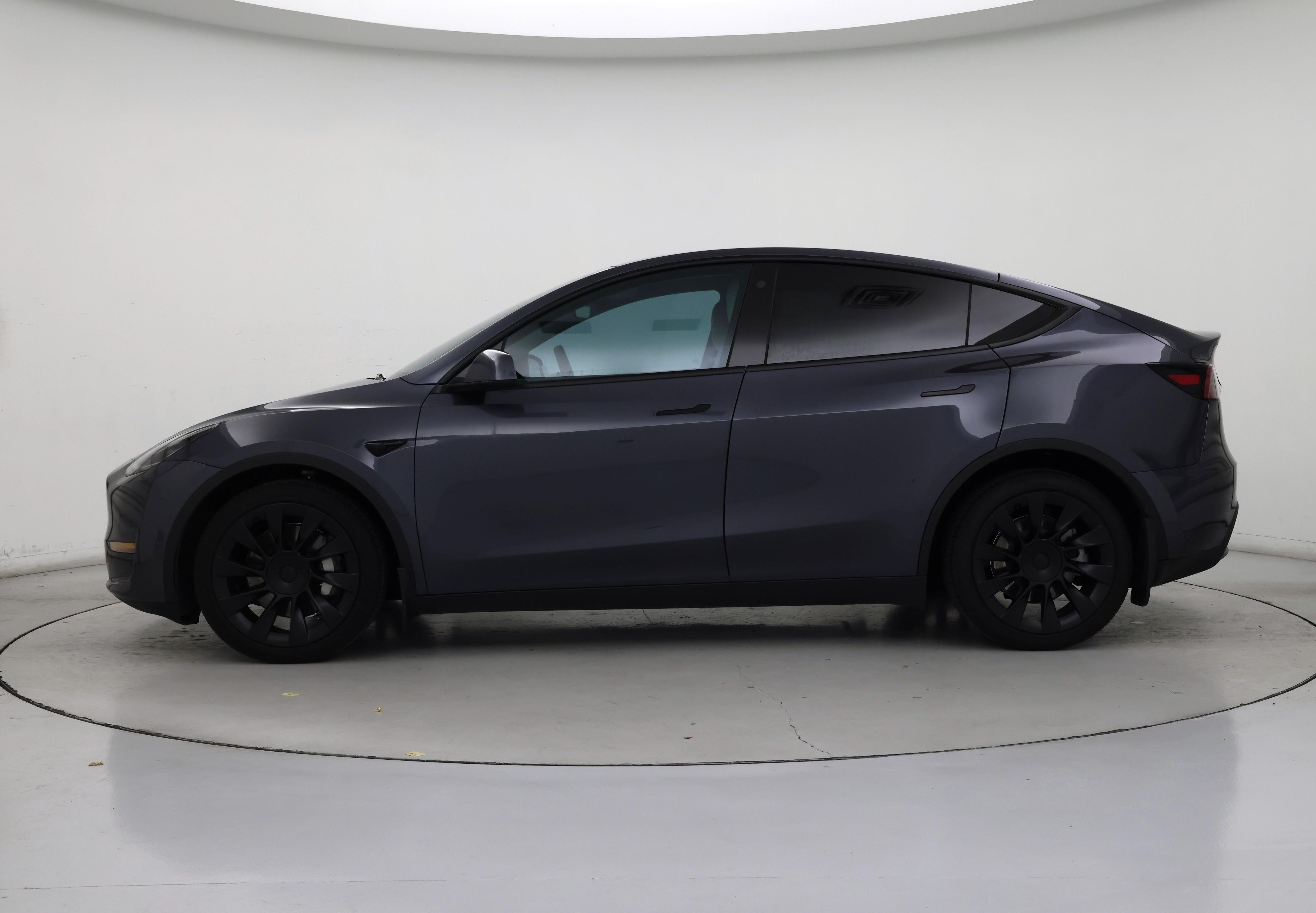 Thumbnail: 2022 Tesla Model Y - 3