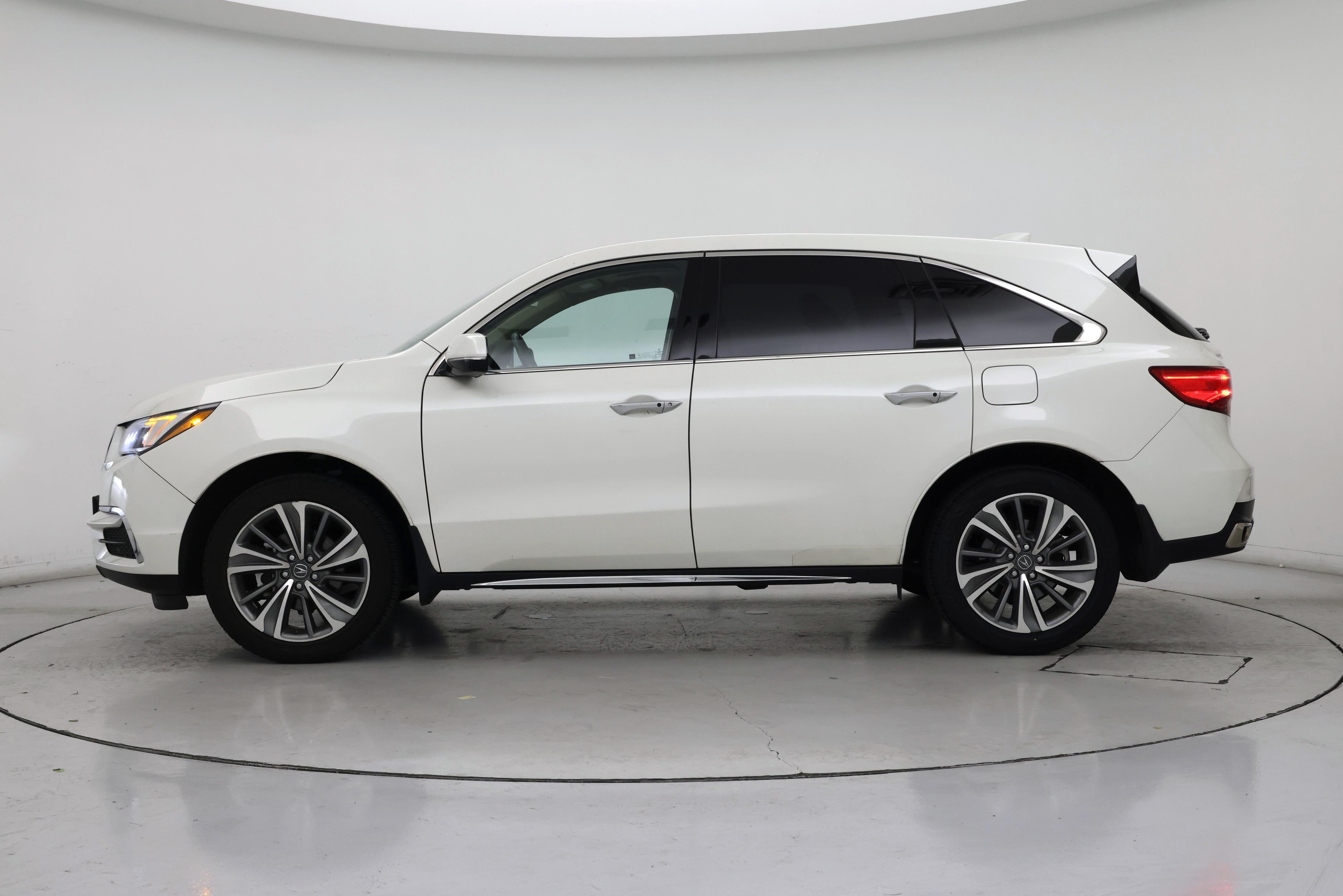 Thumbnail: 2017 Acura MDX - 3